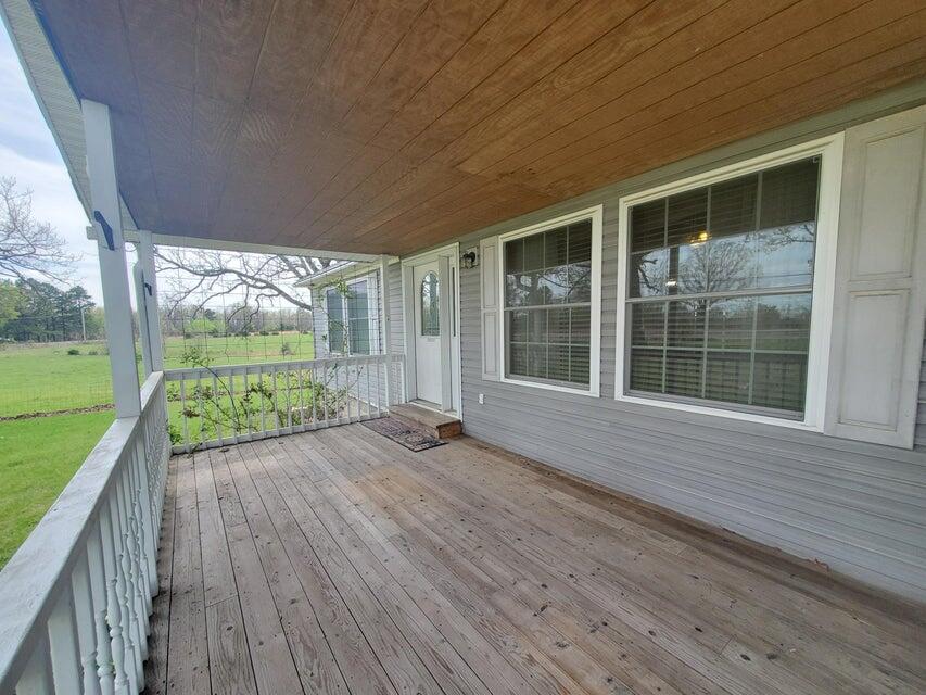 9753 Hwy 17 Property Photo 4