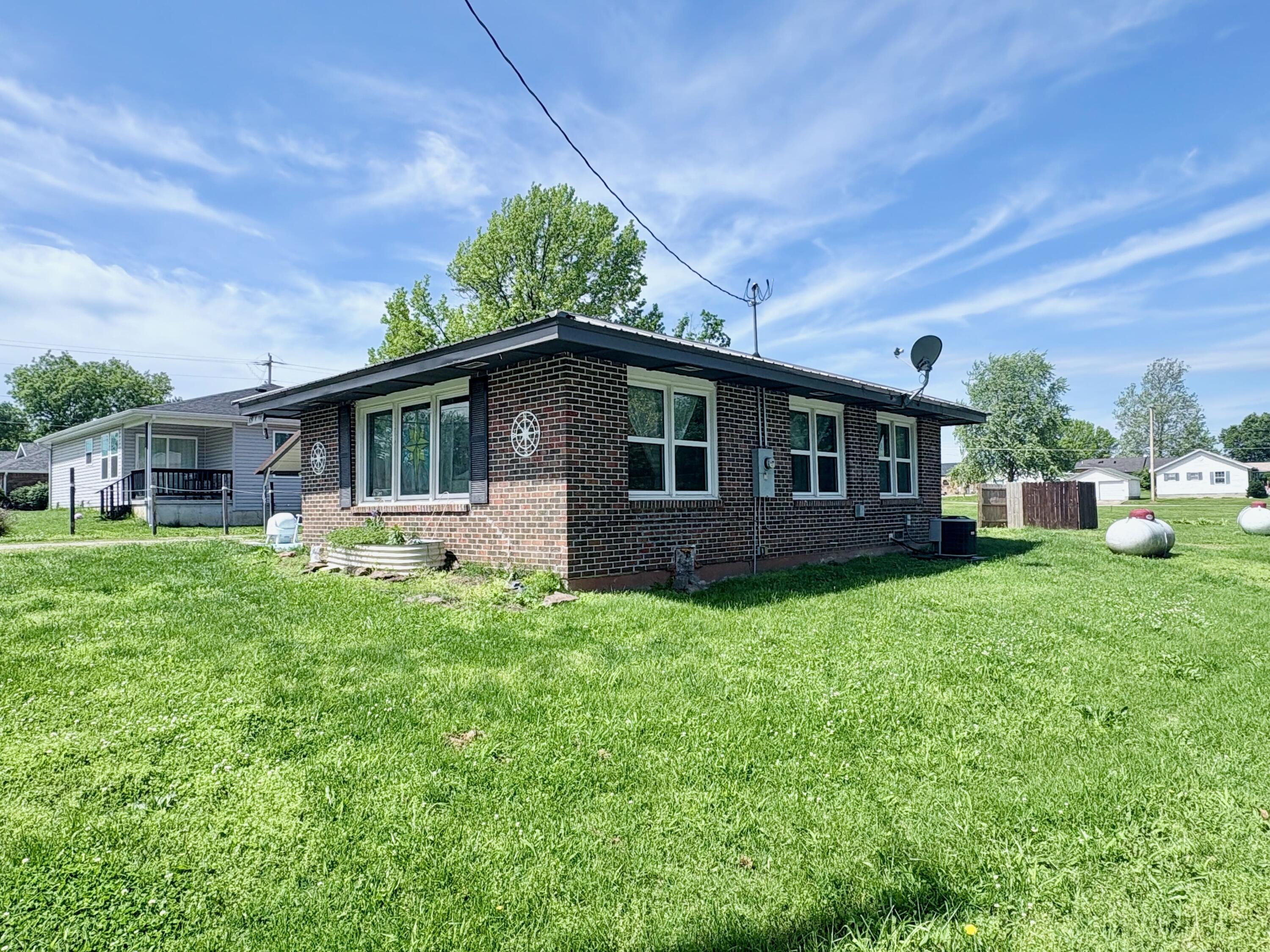 109 North Pine Street Property Photo 2