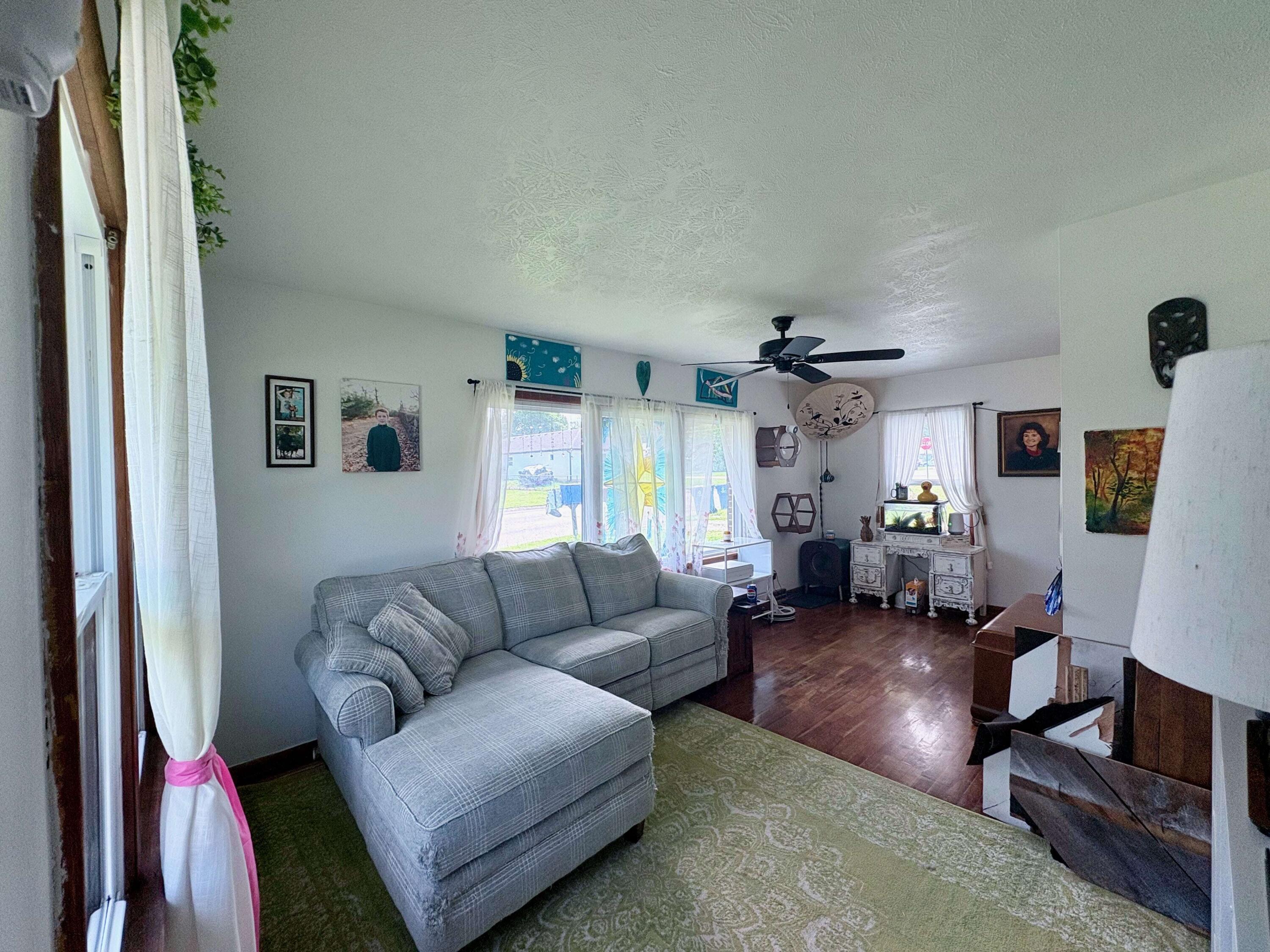 109 North Pine Street Property Photo 6