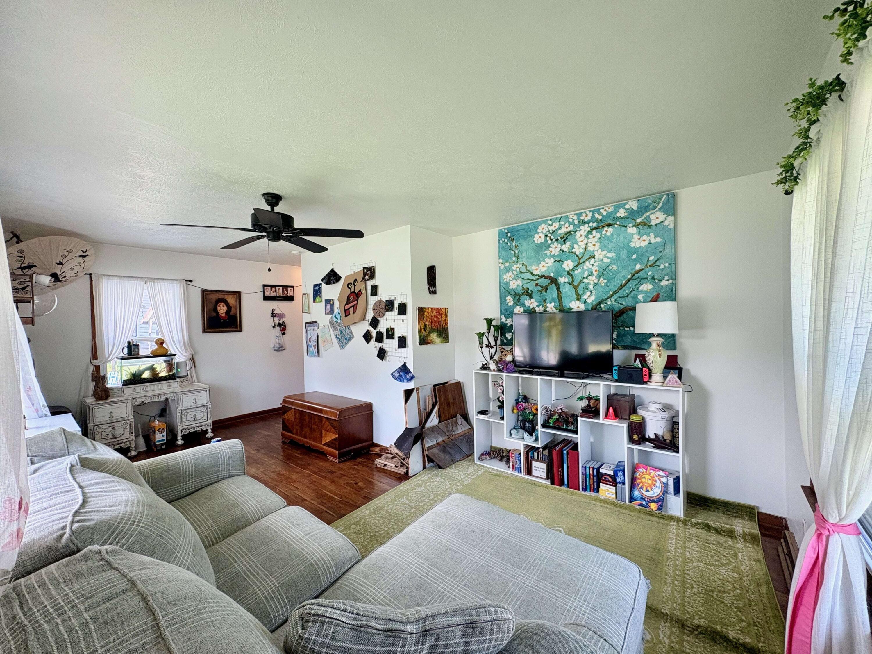 109 North Pine Street Property Photo 7