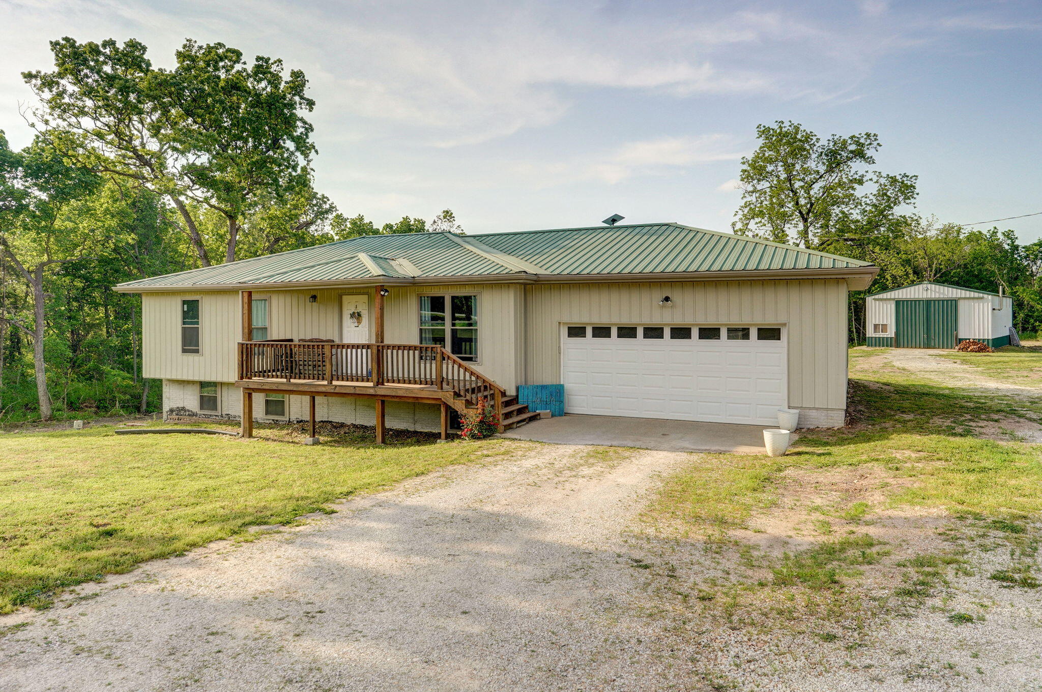 2121 East 505th Road Property Photo 5