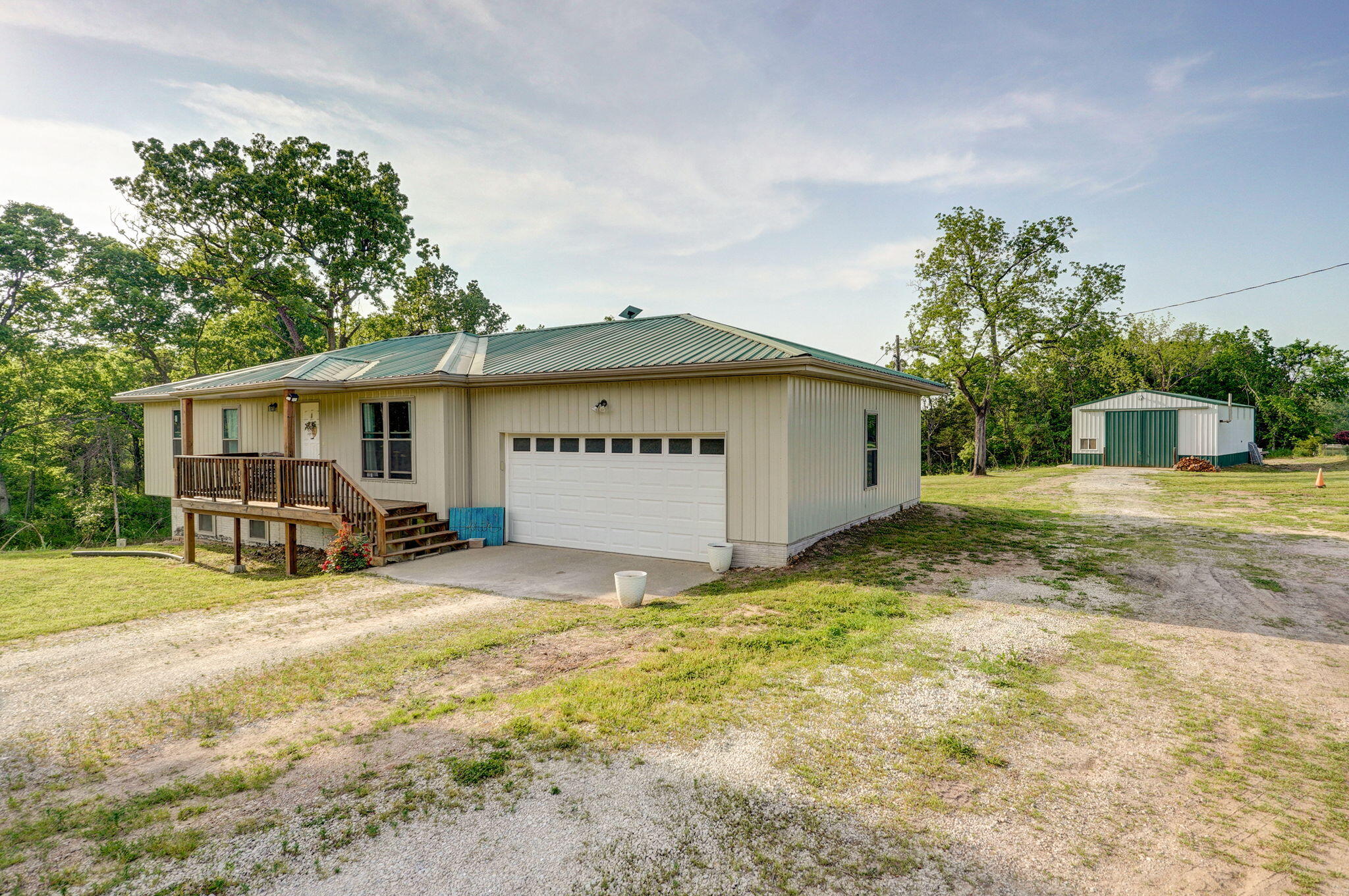 2121 East 505th Road Property Photo 6
