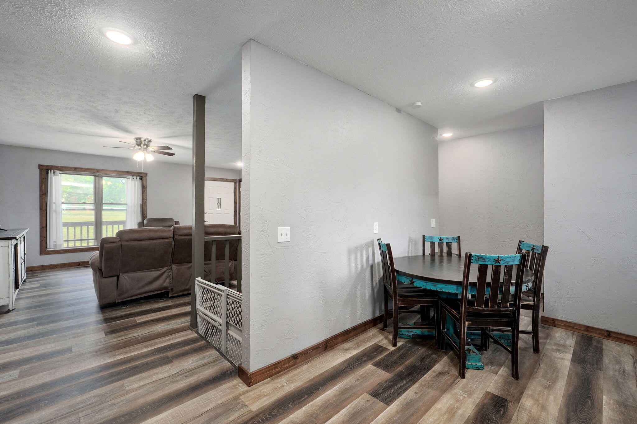 2121 East 505th Road Property Photo 12
