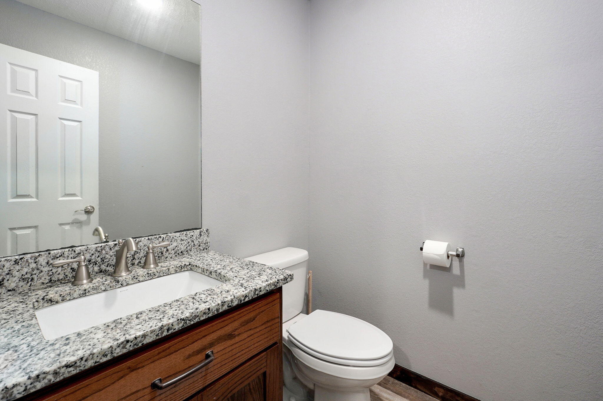 2121 East 505th Road Property Photo 14