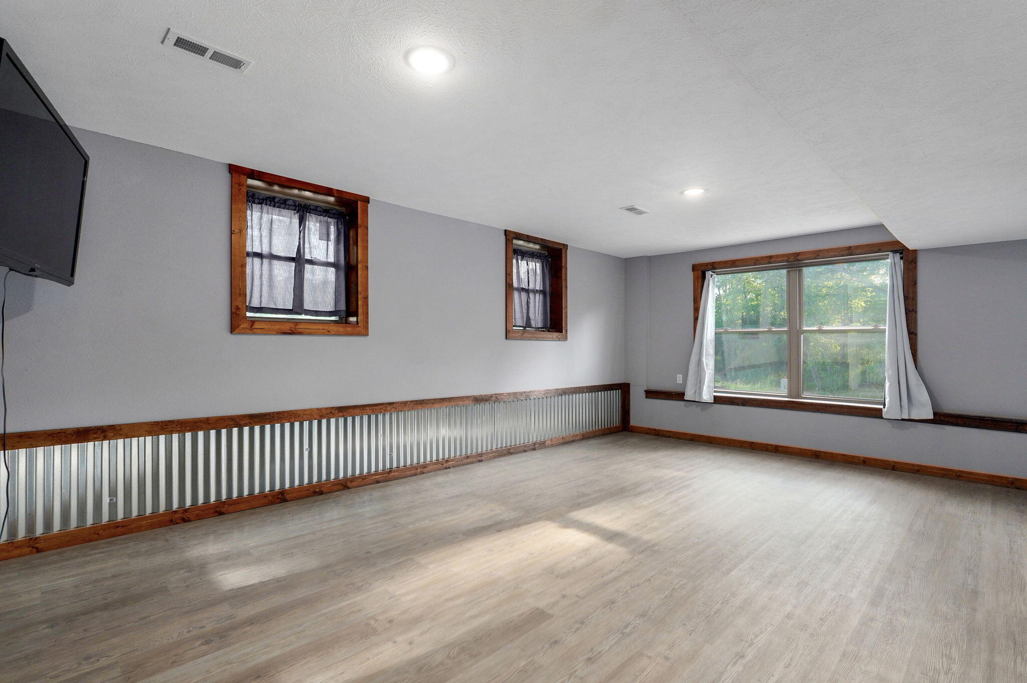 2121 East 505th Road Property Photo 23