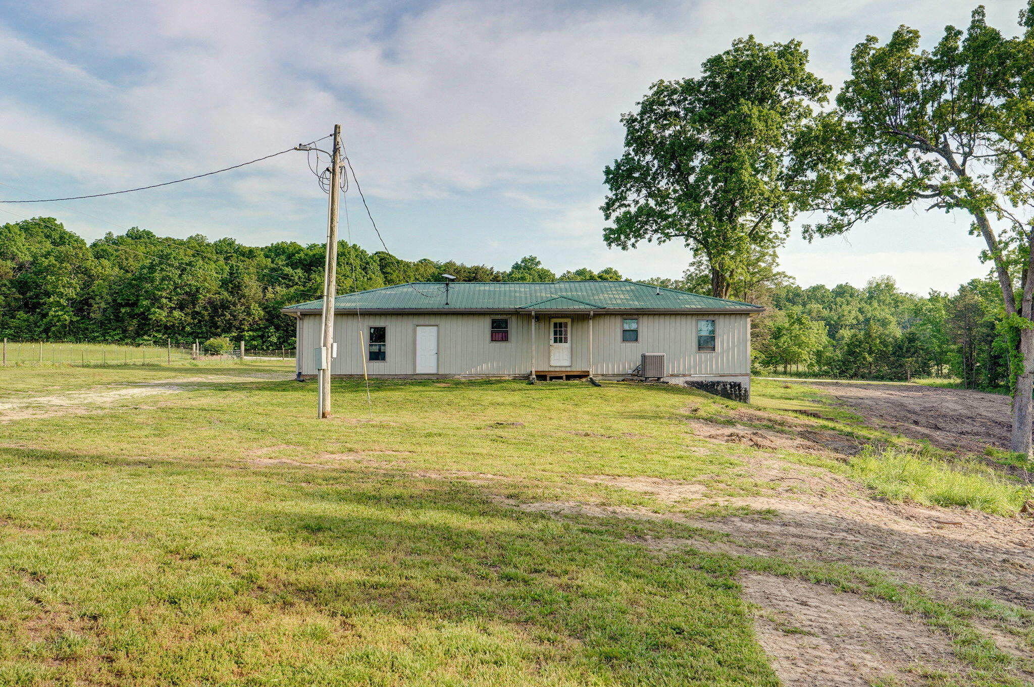 2121 East 505th Road Property Photo 33