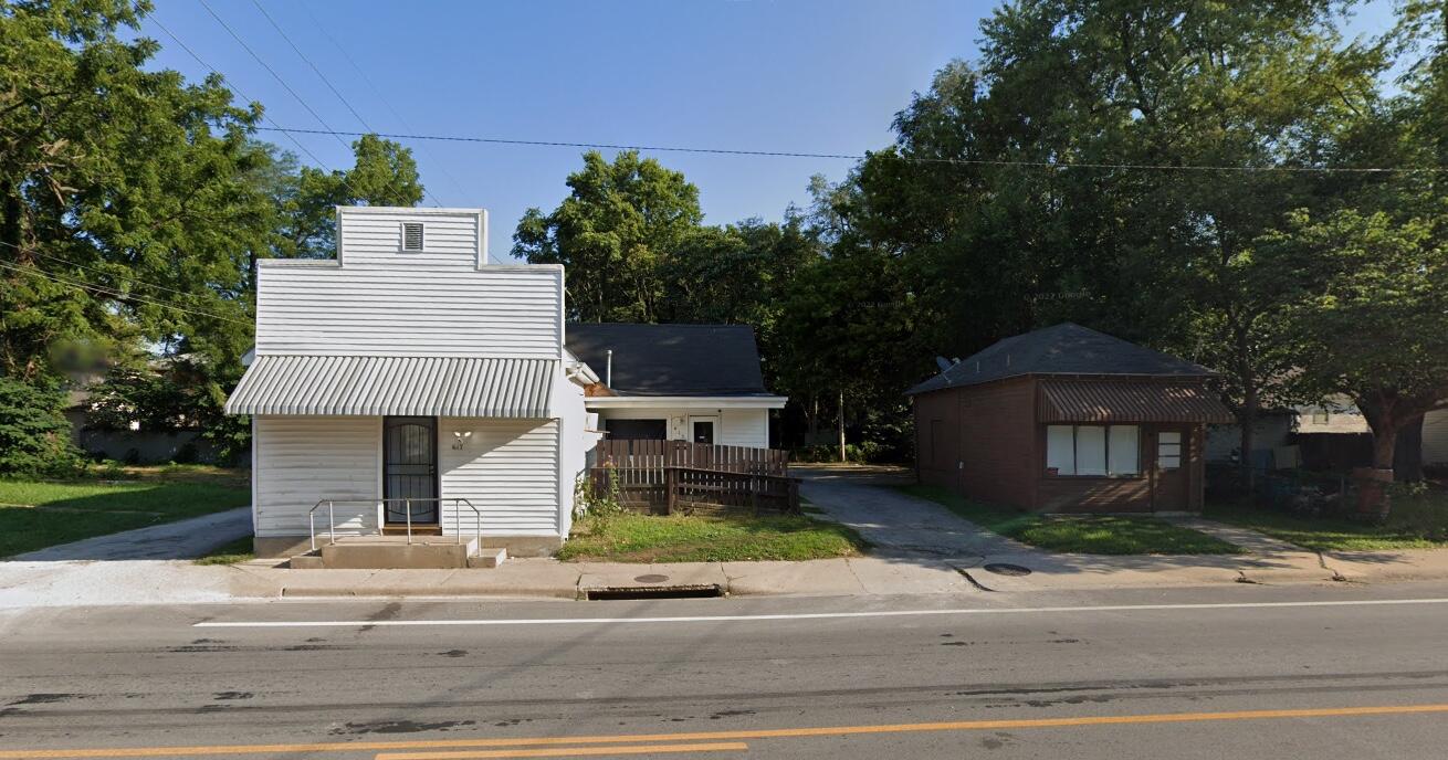 613 West Division Street Property Photo 1