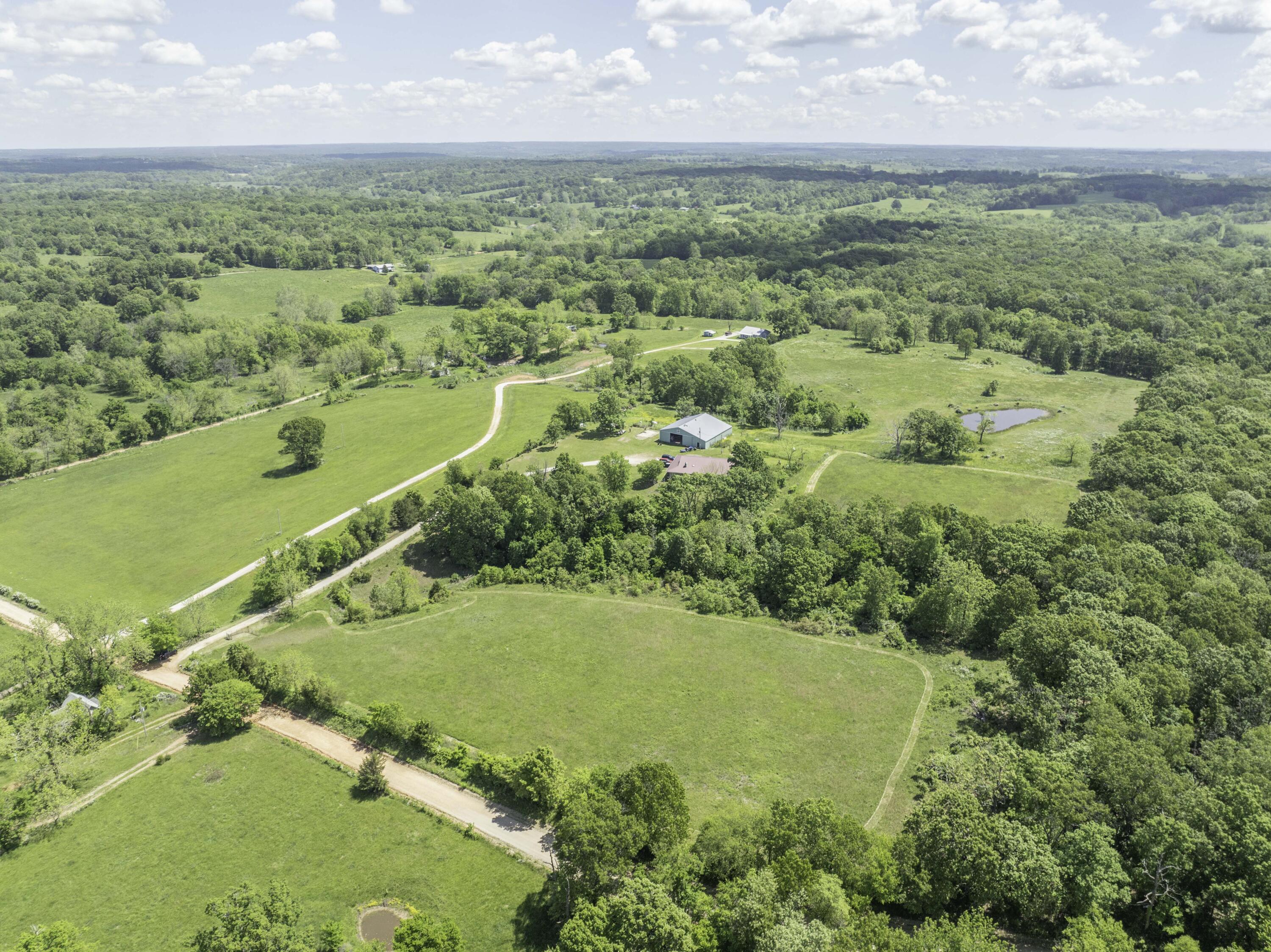 12056 Farm Road 1100 Property Photo 15