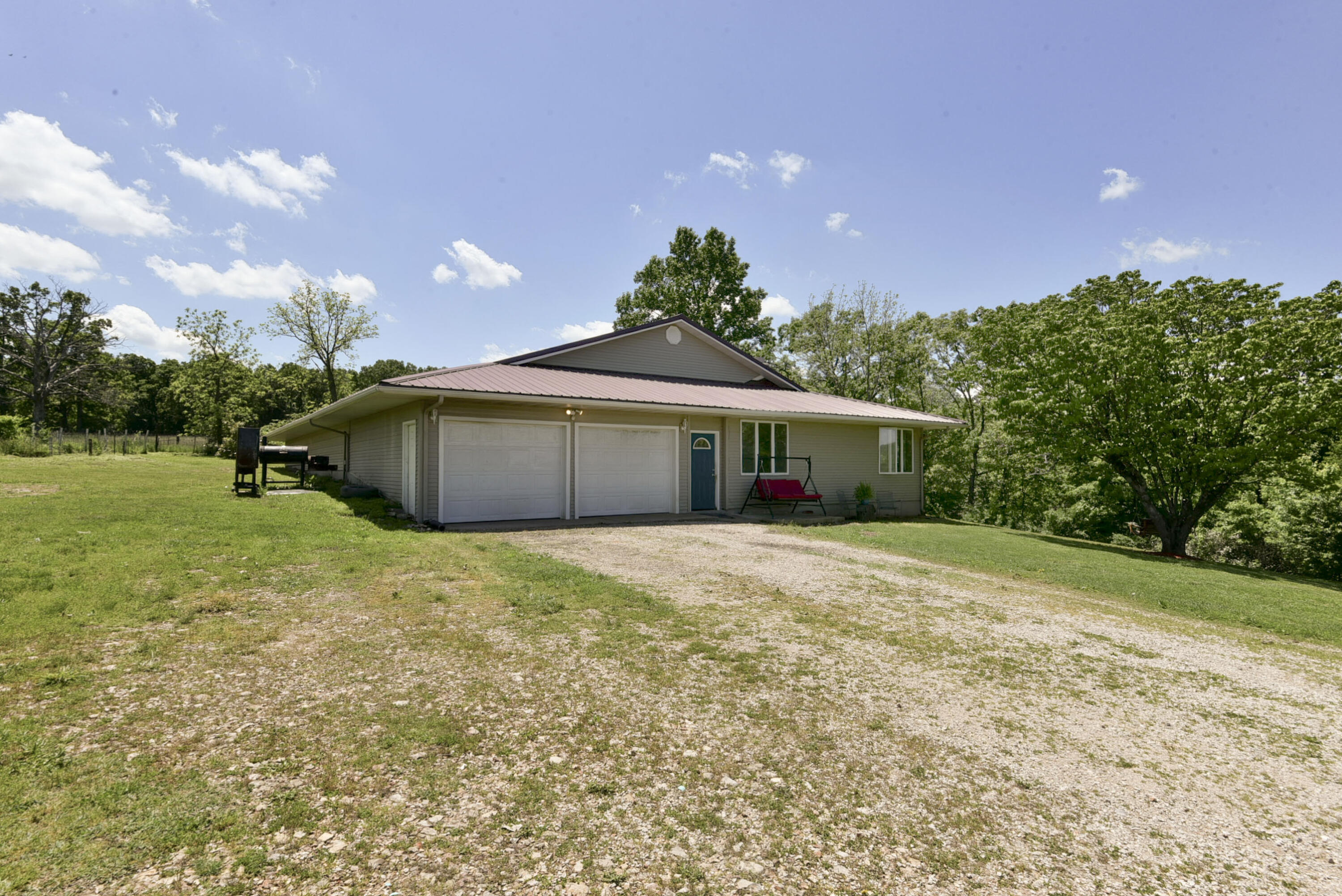 12056 Farm Road 1100 Property Photo 22