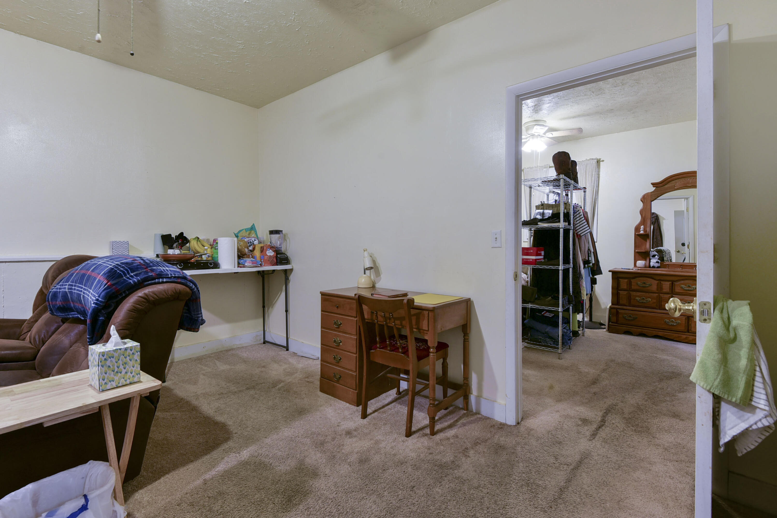 12056 Farm Road 1100 Property Photo 26