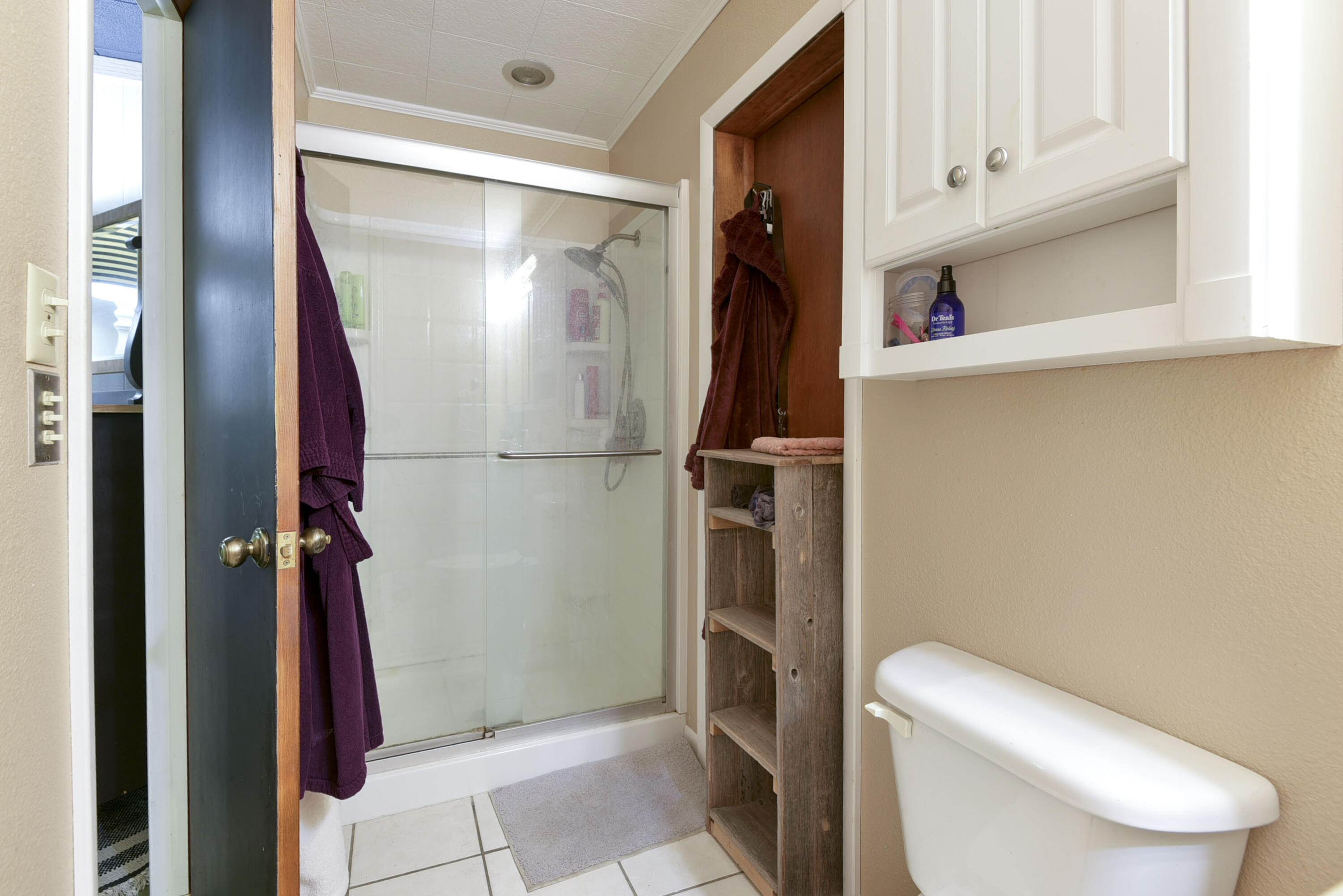 12056 Farm Road 1100 Property Photo 34