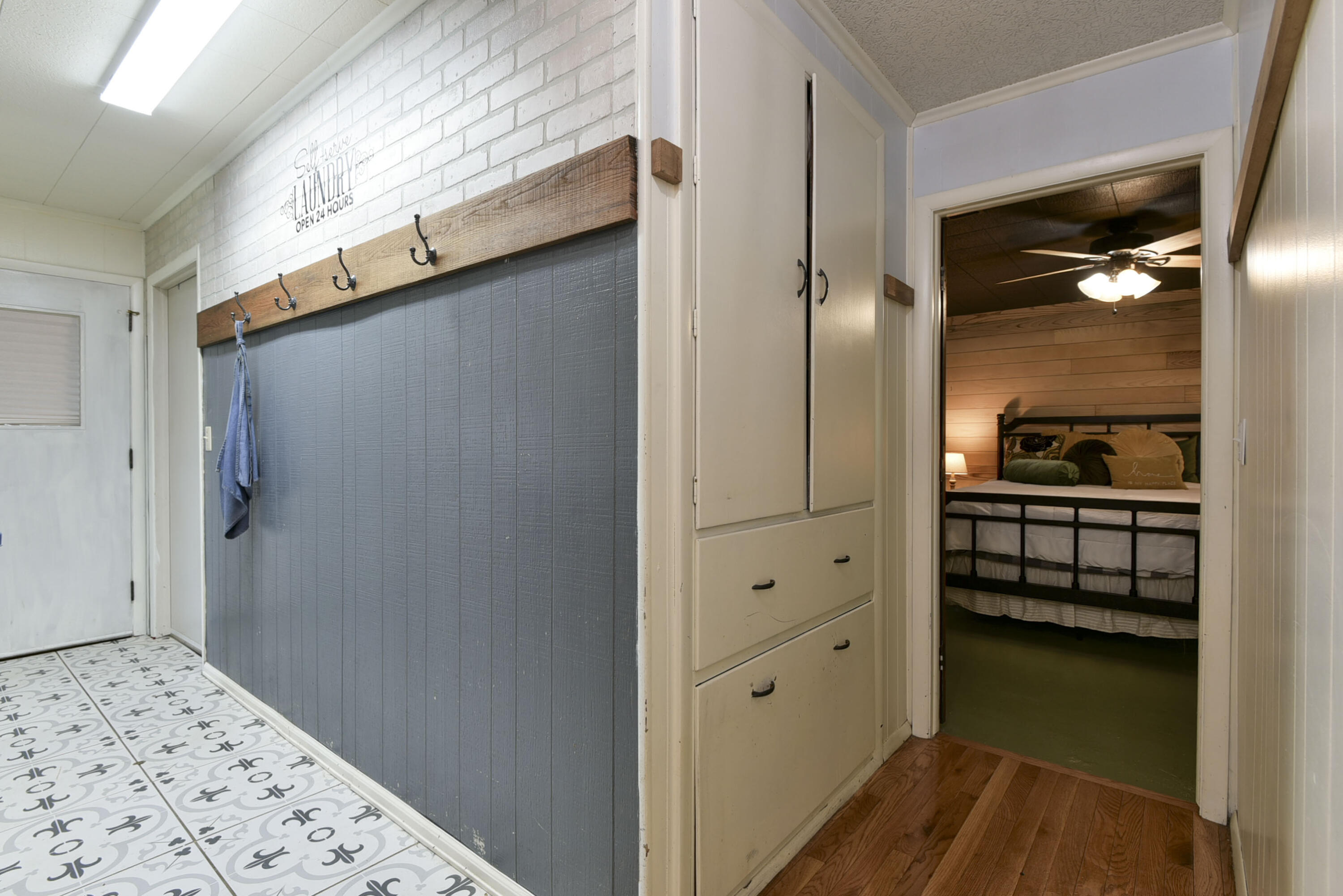 12056 Farm Road 1100 Property Photo 41