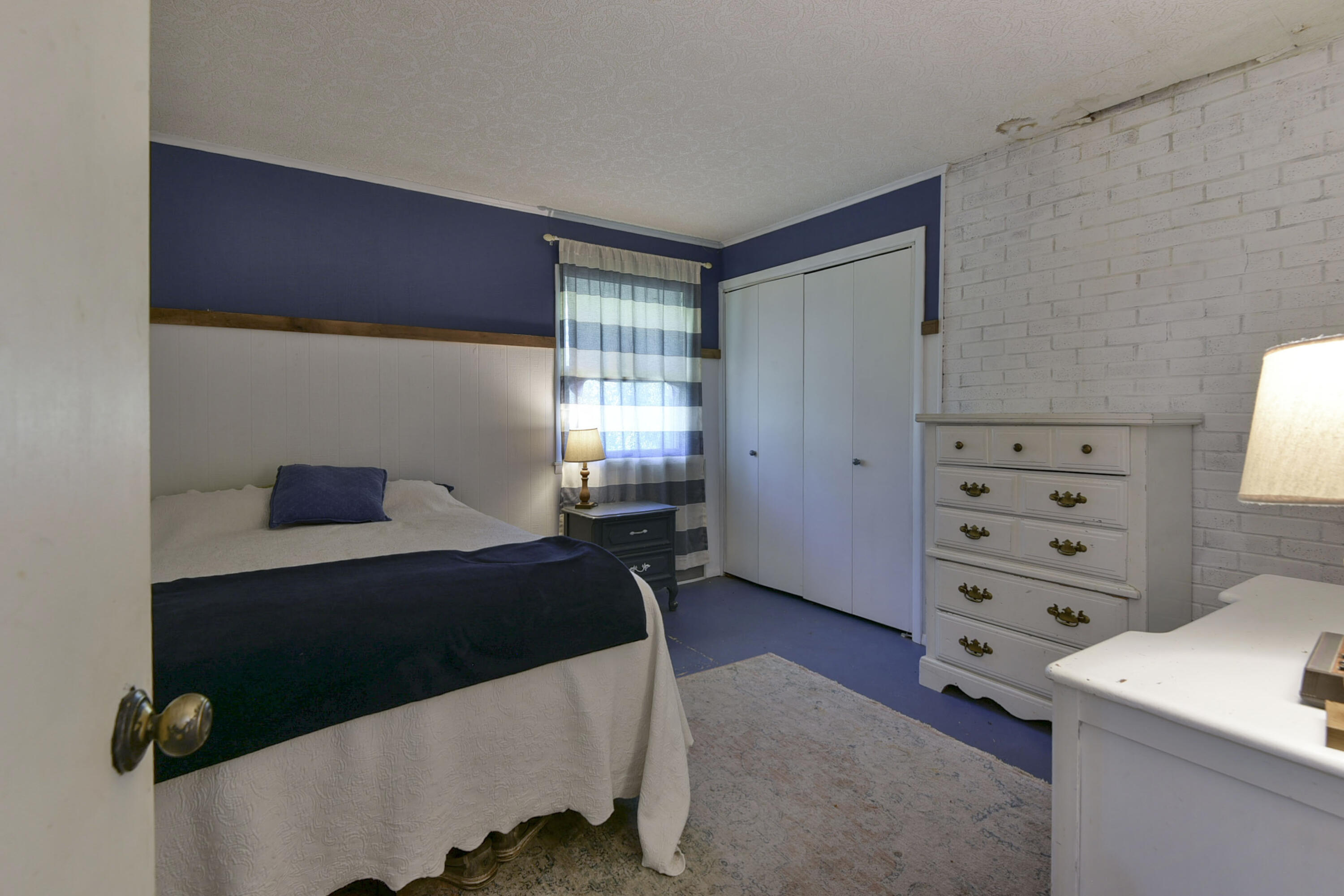 12056 Farm Road 1100 Property Photo 44