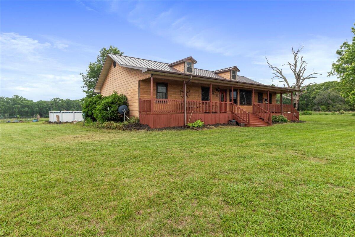 6203 County Road 1750 Property Photo 3