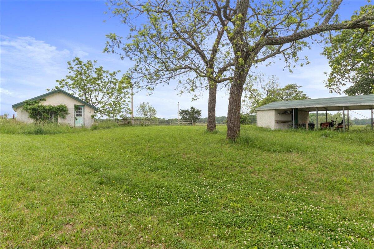 6203 County Road 1750 Property Photo 44