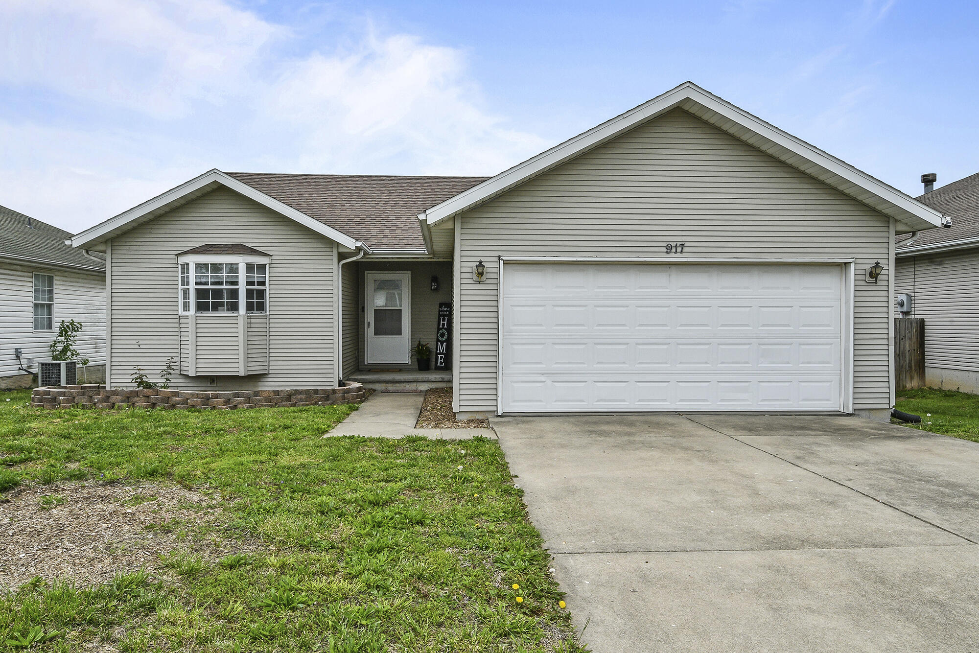 917 West Birch Street Property Photo