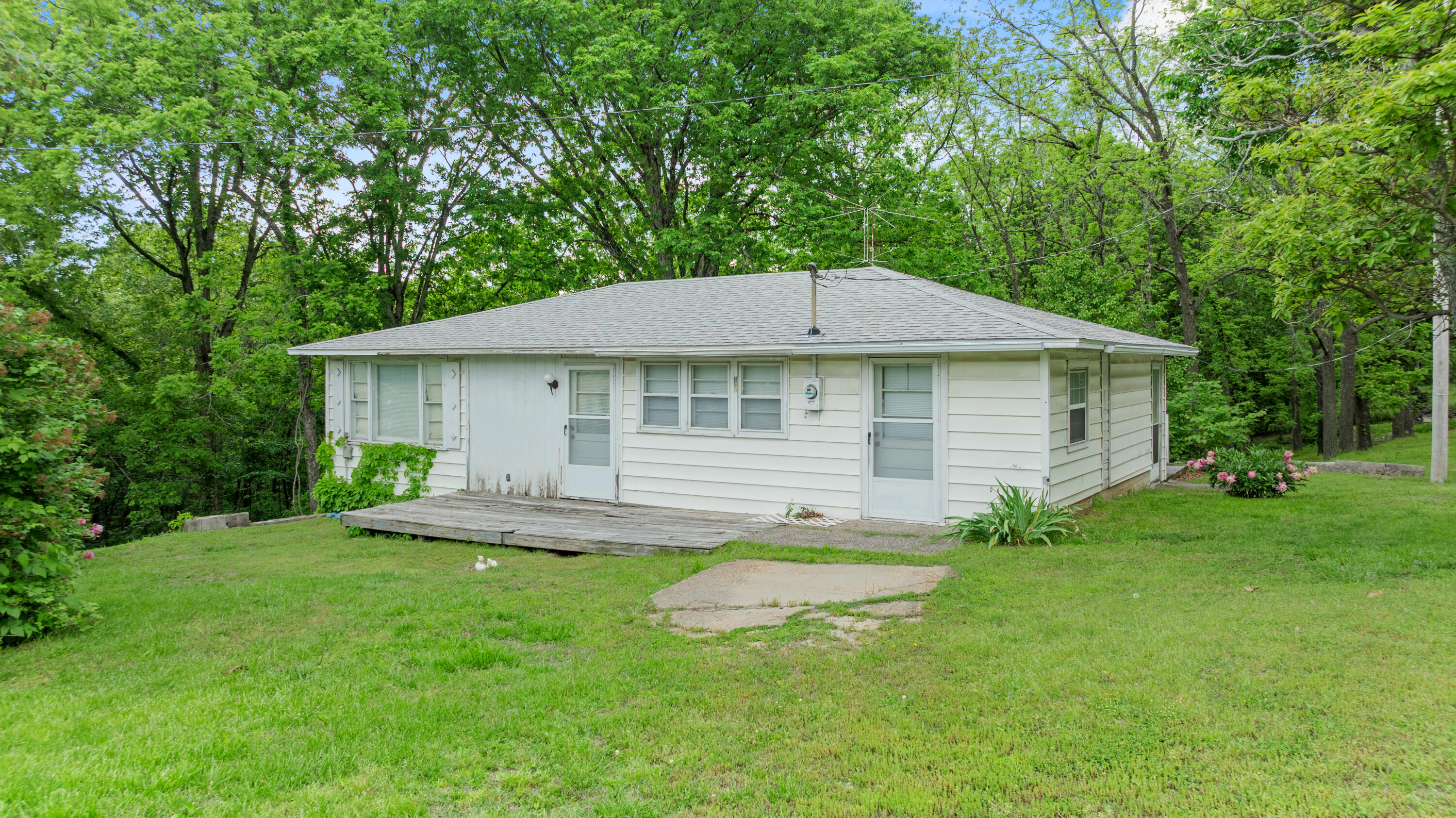 1853 Us Highway 160 Property Photo 2