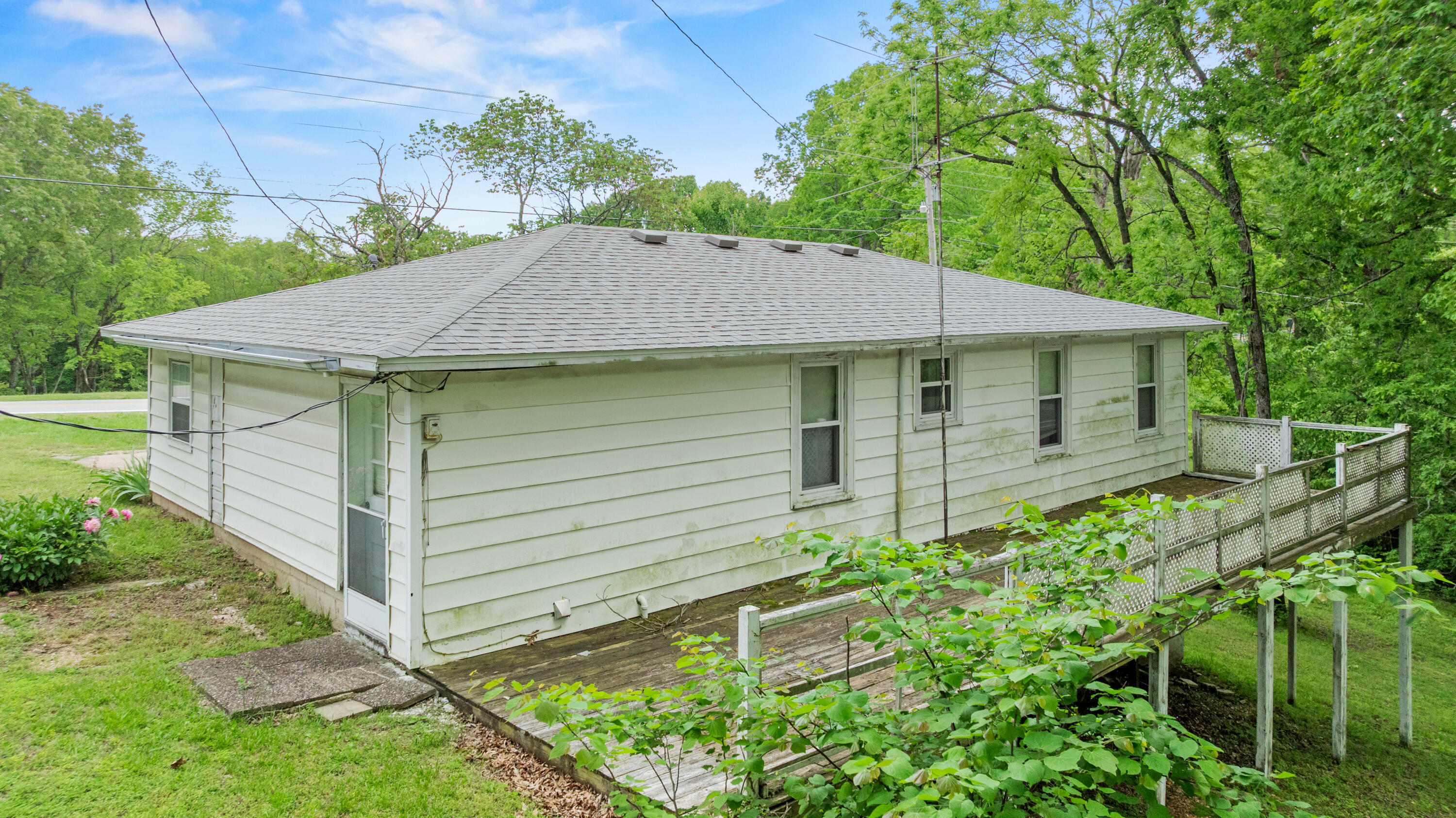 1853 Us Highway 160 Property Photo 3