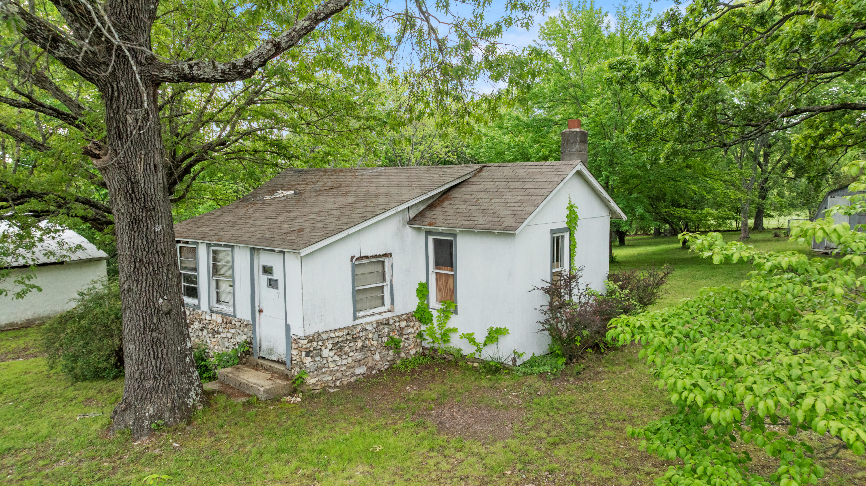 1853 Us Highway 160 Property Photo 4