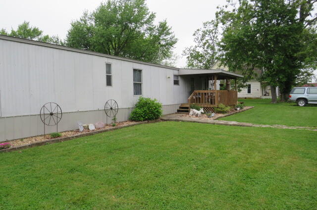 136 East Kanel Avenue Property Photo