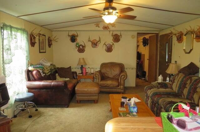 136 East Kanel Avenue Property Photo 6