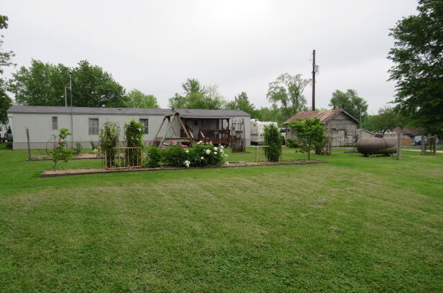 136 East Kanel Avenue Property Photo 11