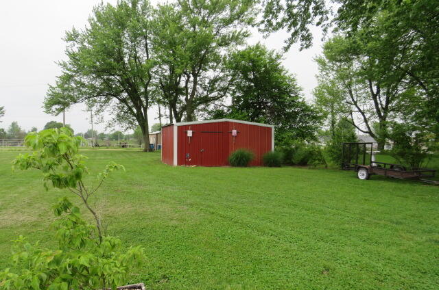 136 East Kanel Avenue Property Photo 13