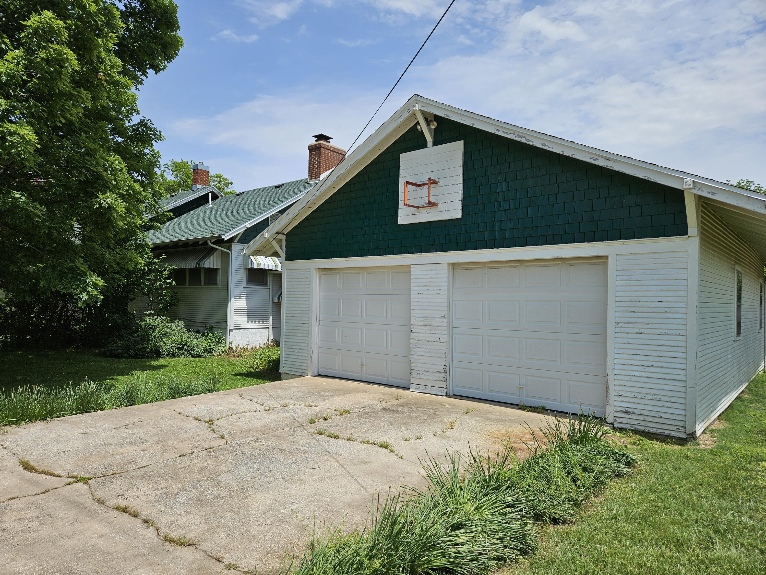 430 West Pleasant Street Property Photo 21