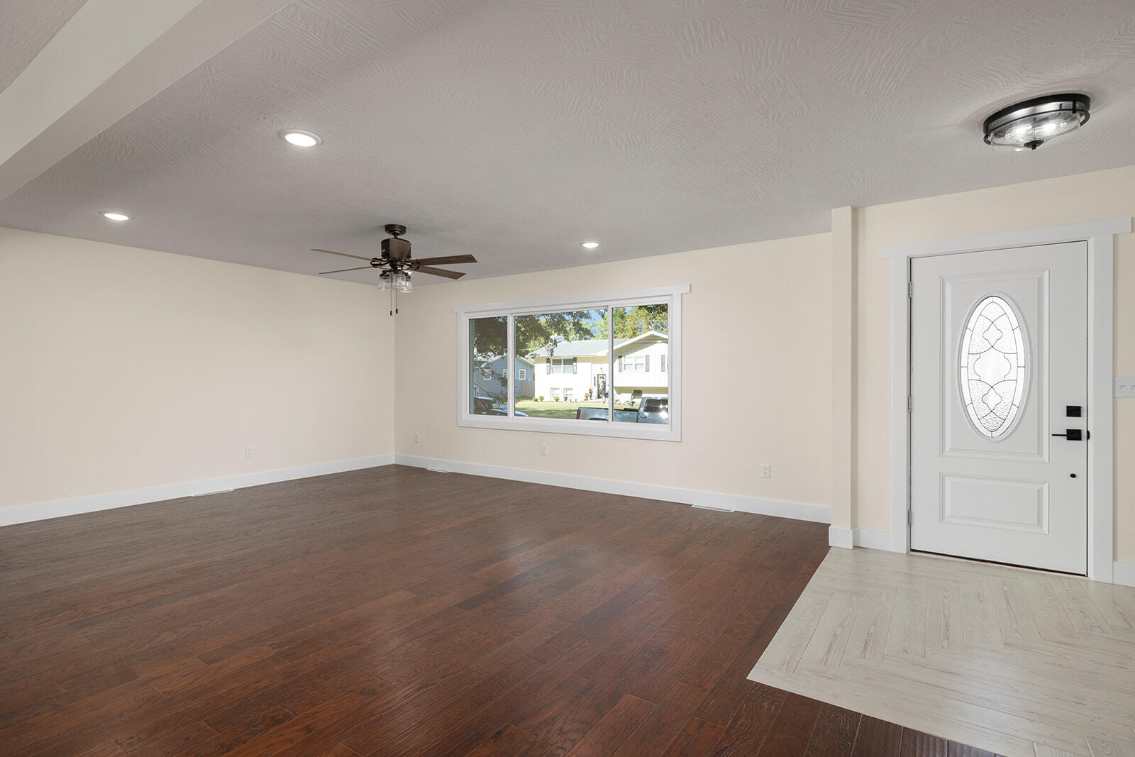 2032 South Brighton Drive Property Photo 6