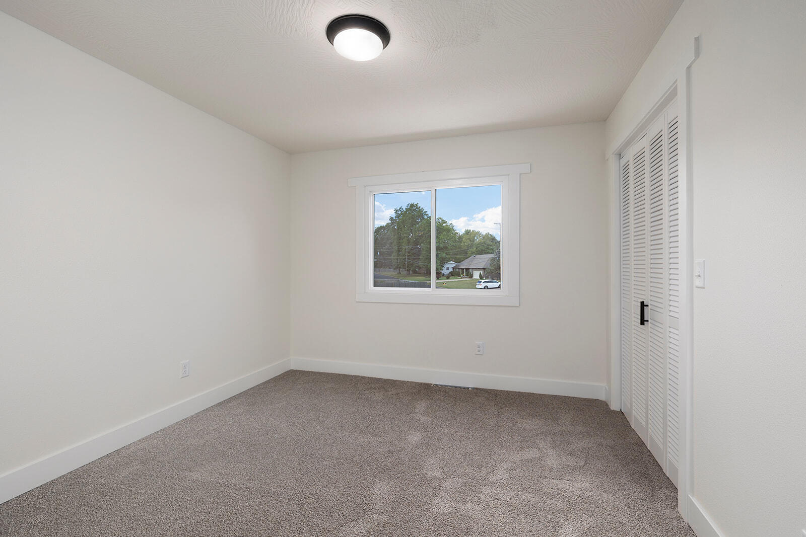 2032 South Brighton Drive Property Photo 18