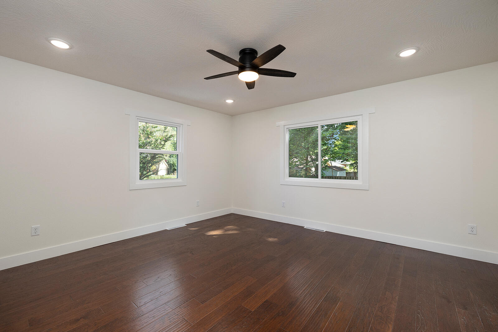 2032 South Brighton Drive Property Photo 22