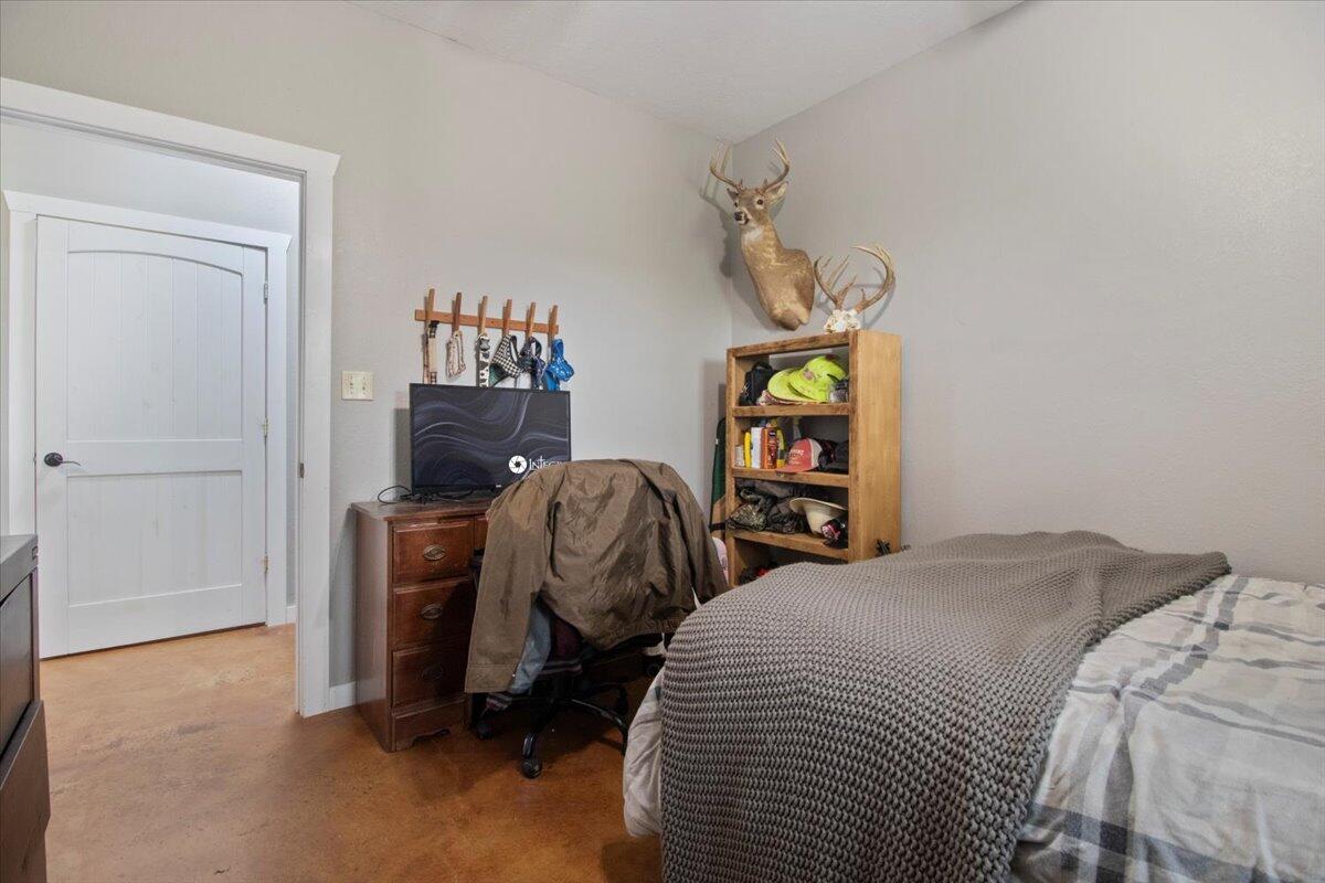 5581 Highway 95 Property Photo 14