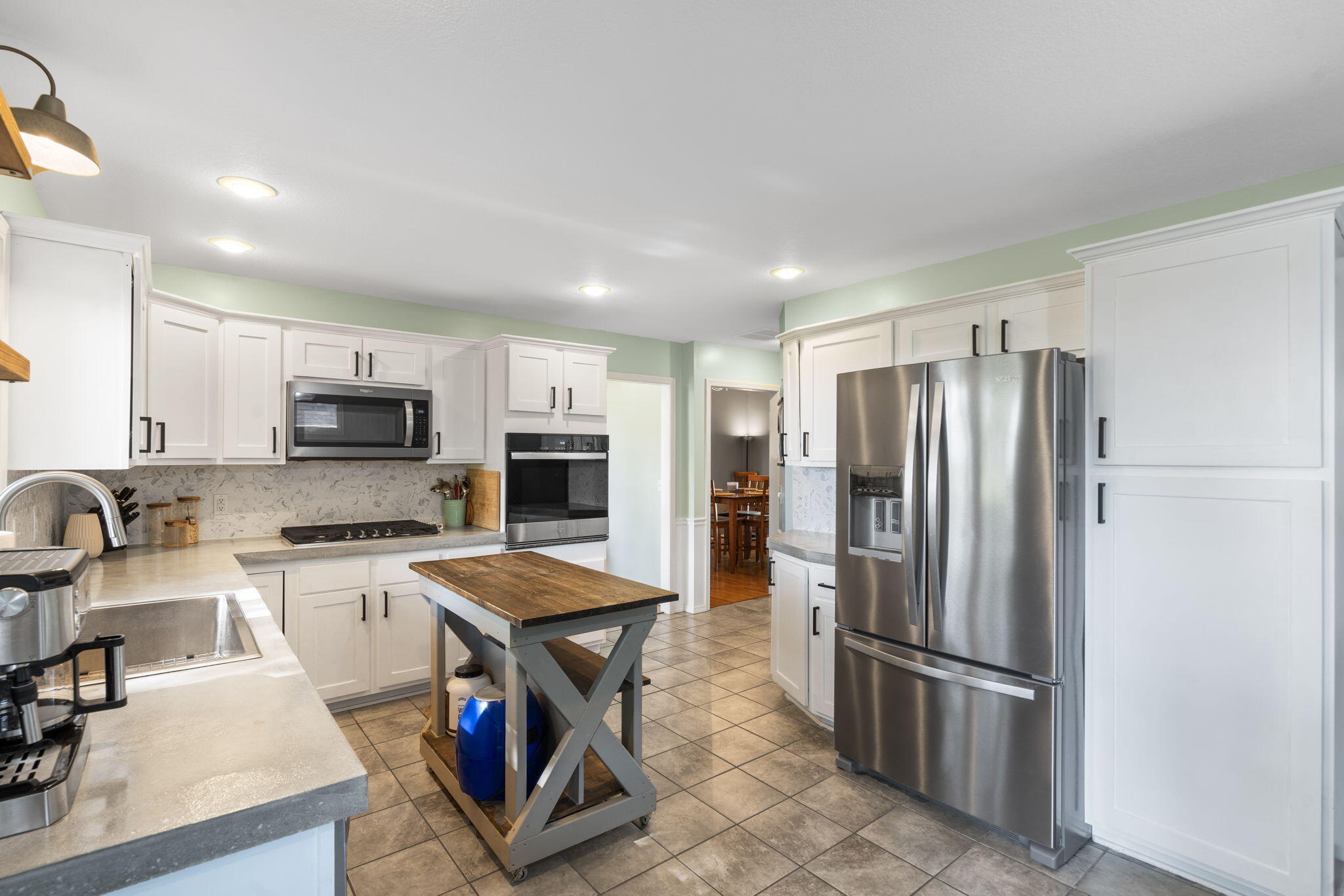 3948 North Broadway Avenue Property Photo 10