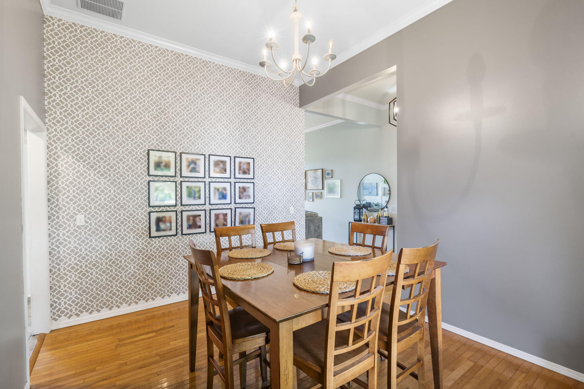 3948 North Broadway Avenue Property Photo 12