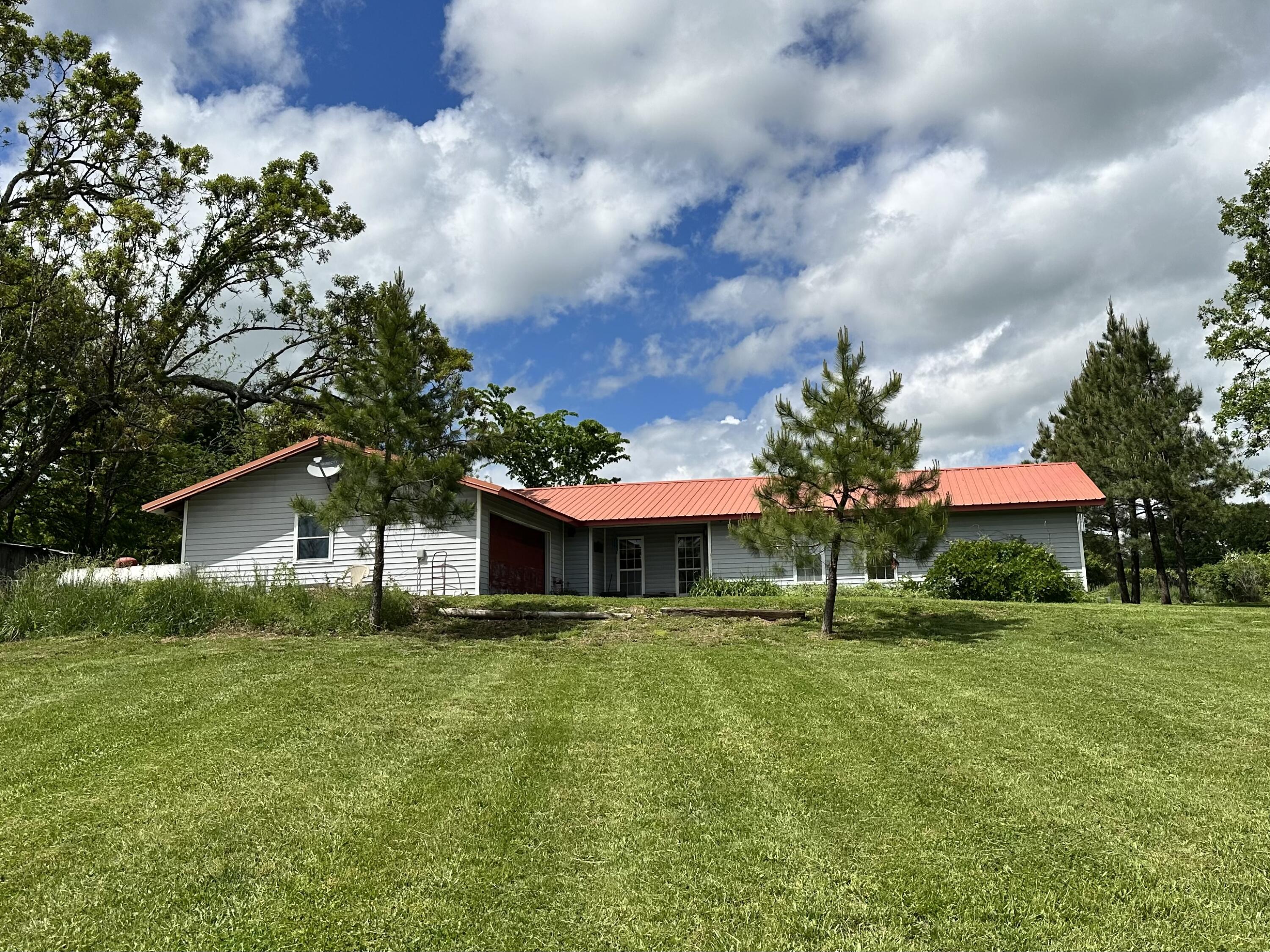 18061 Grogan Road Property Photo