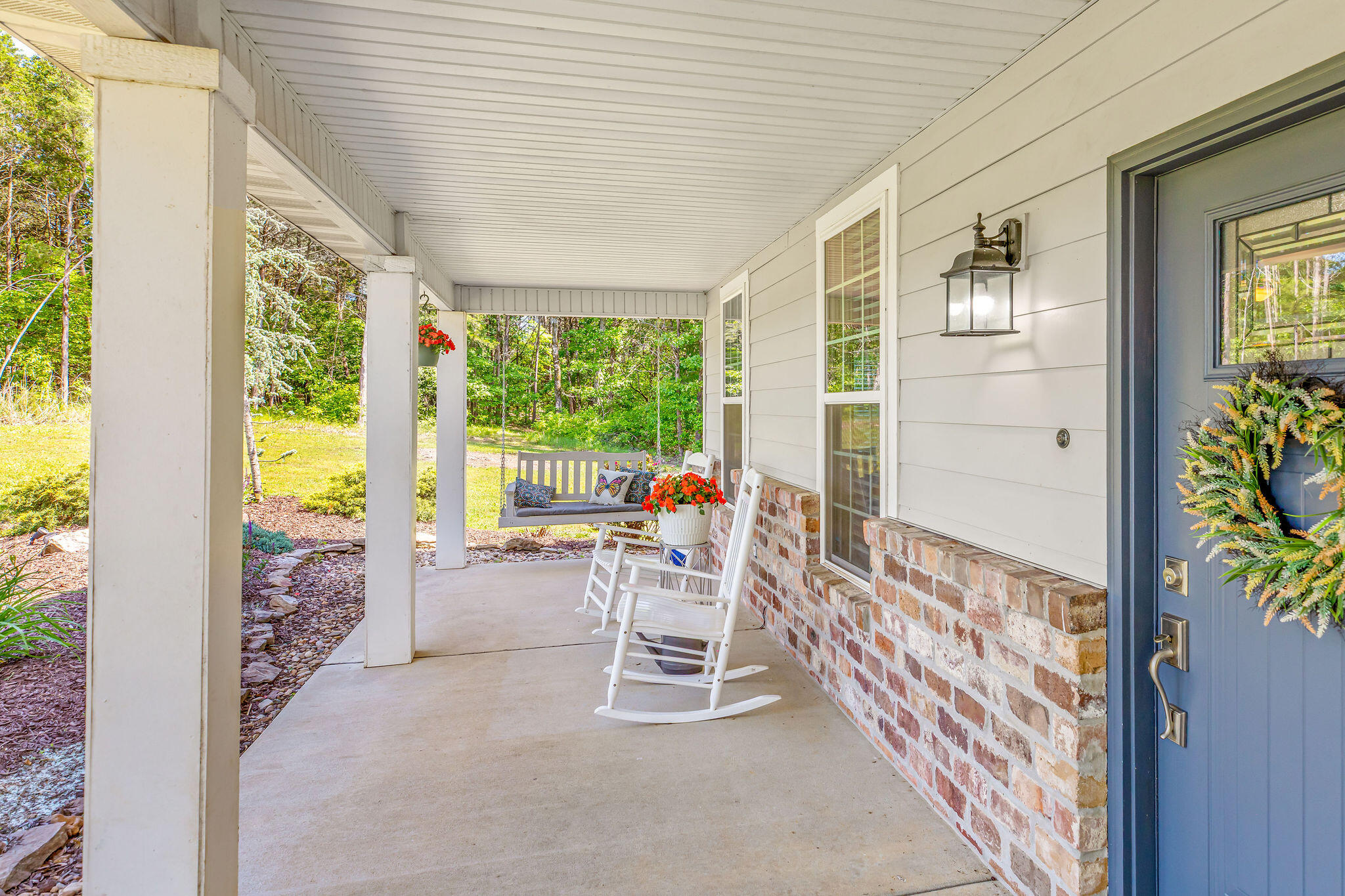 115 Highpoint Circle Property Photo 6