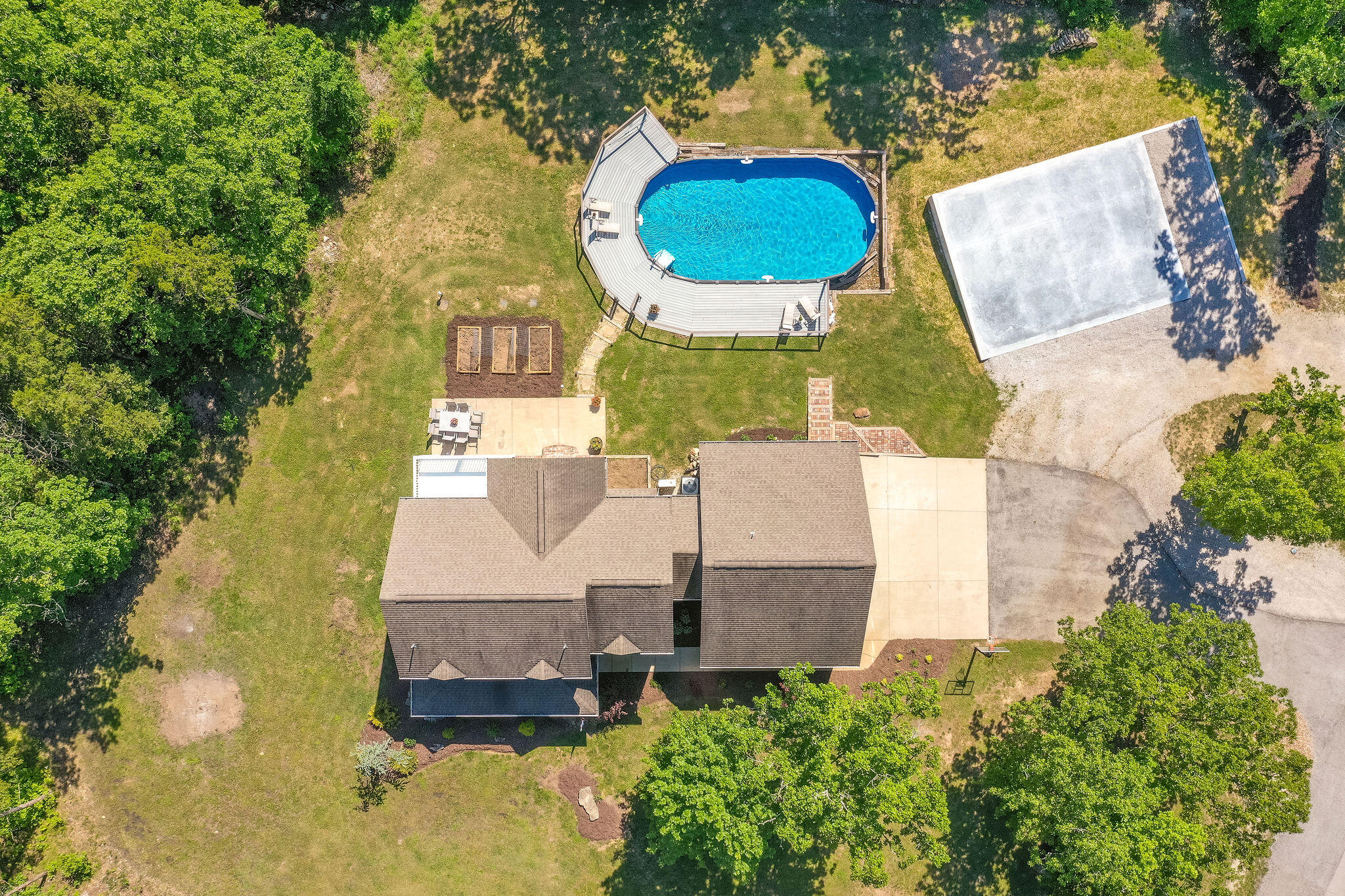 115 Highpoint Circle Property Photo 36