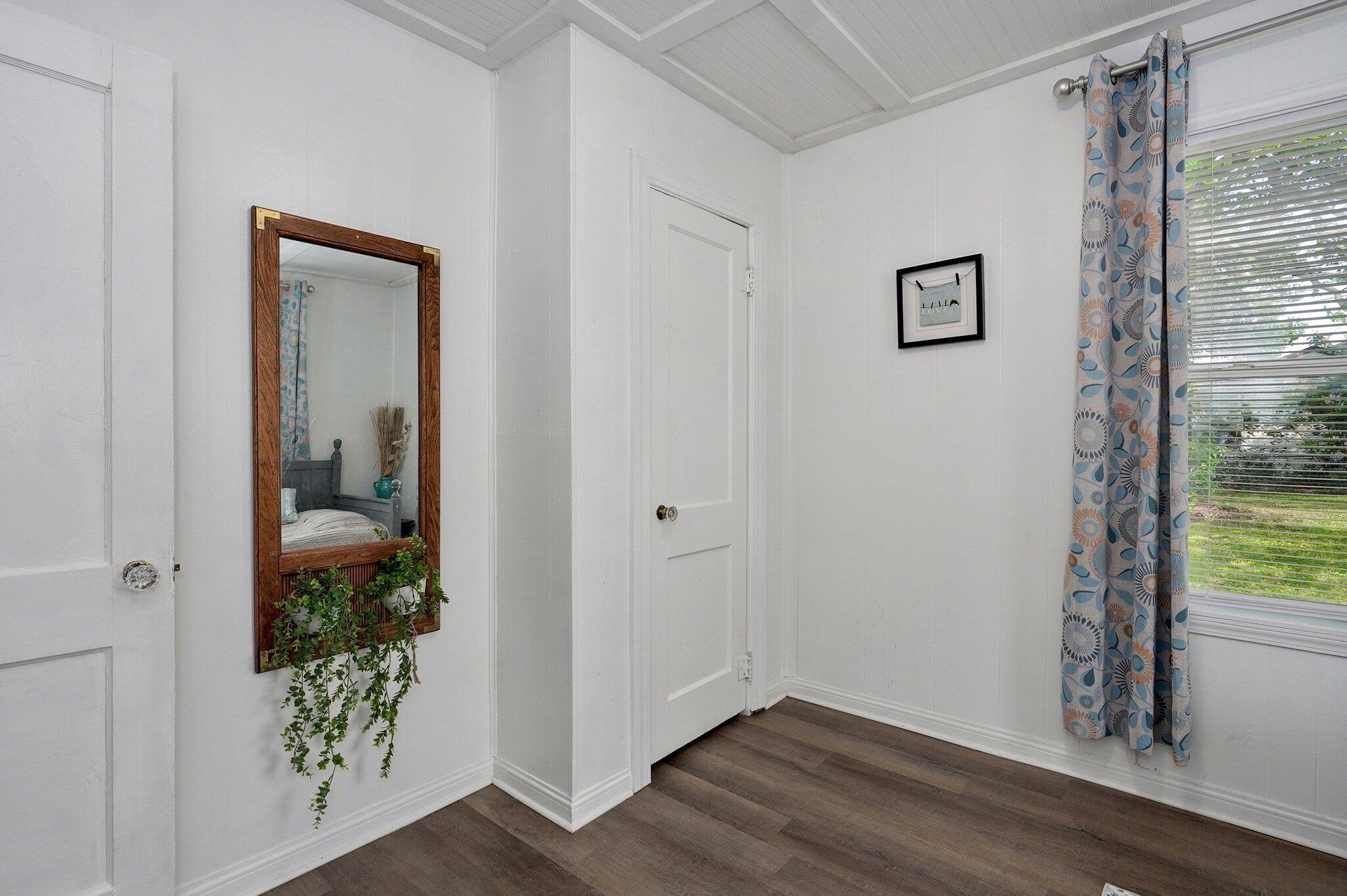 2708 North Fremont Avenue Property Photo 12