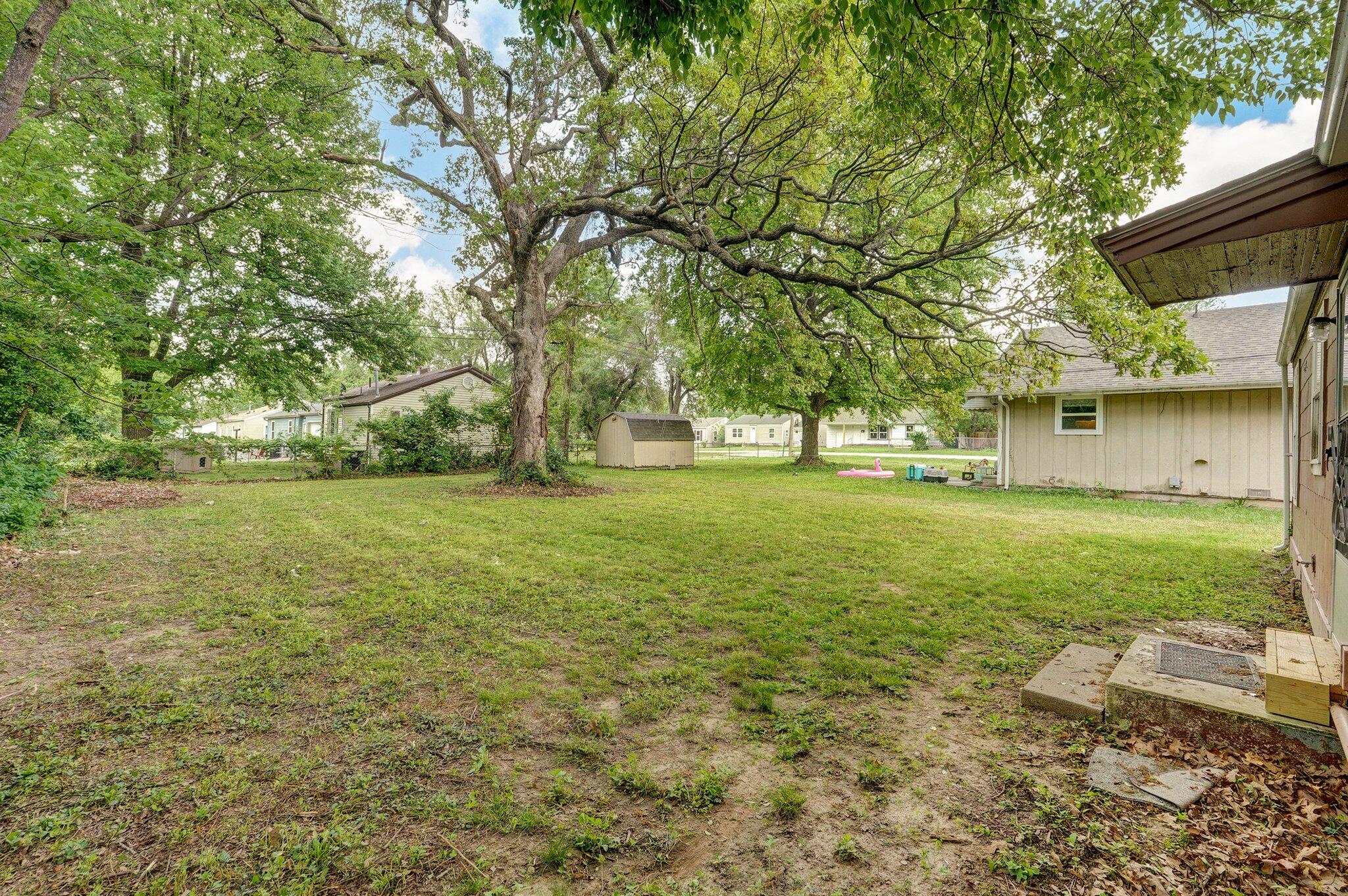 2708 North Fremont Avenue Property Photo 14