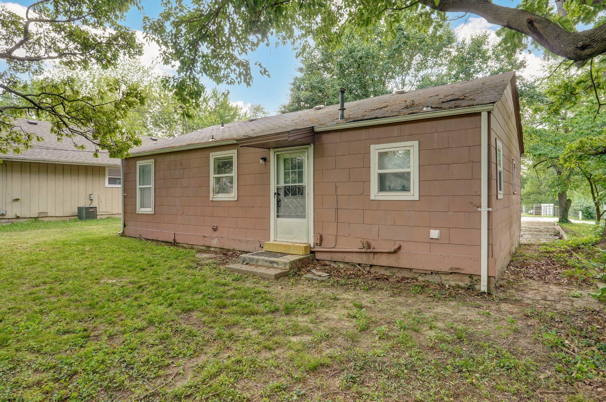 2708 North Fremont Avenue Property Photo 15