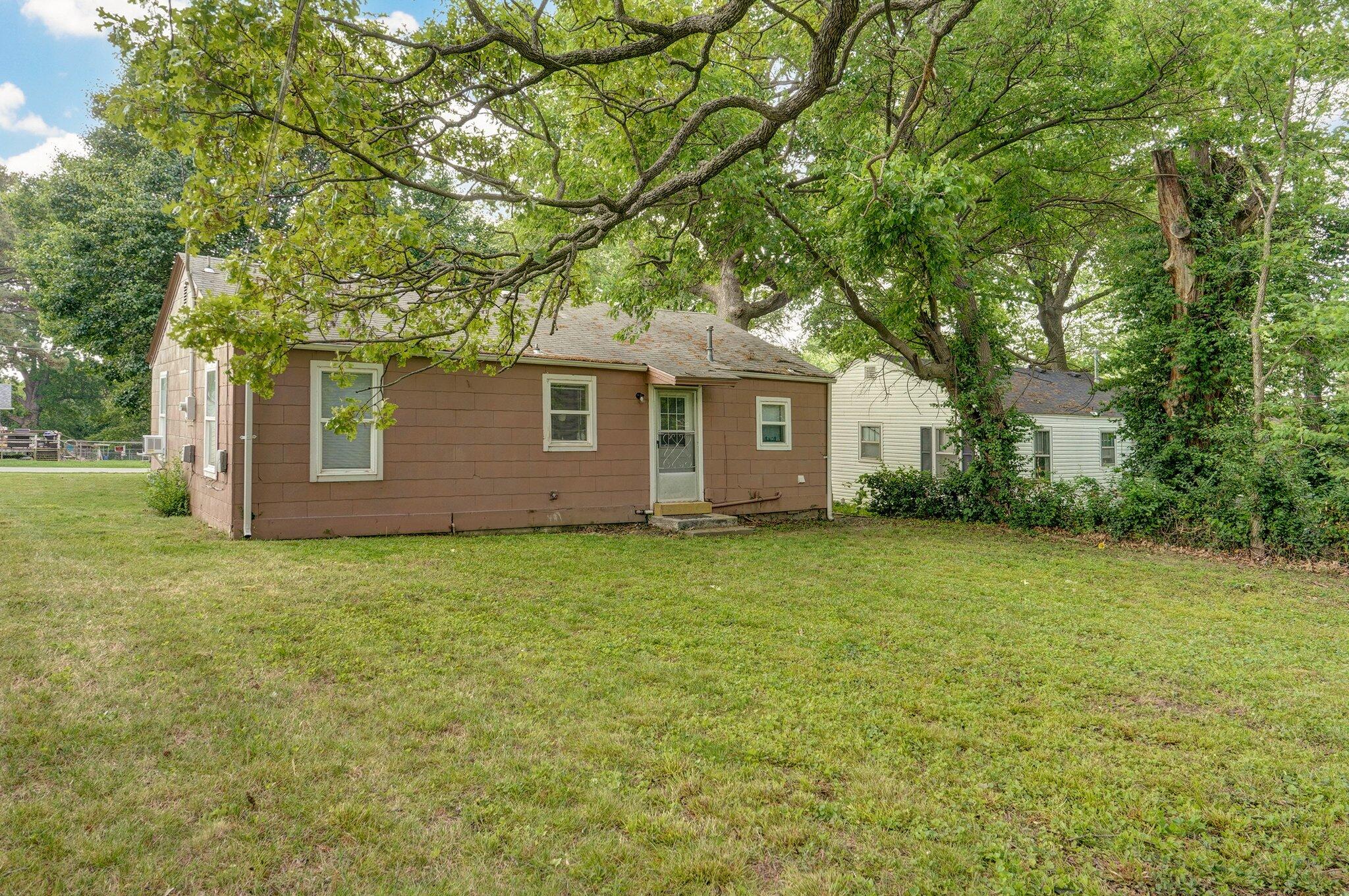 2708 North Fremont Avenue Property Photo 17