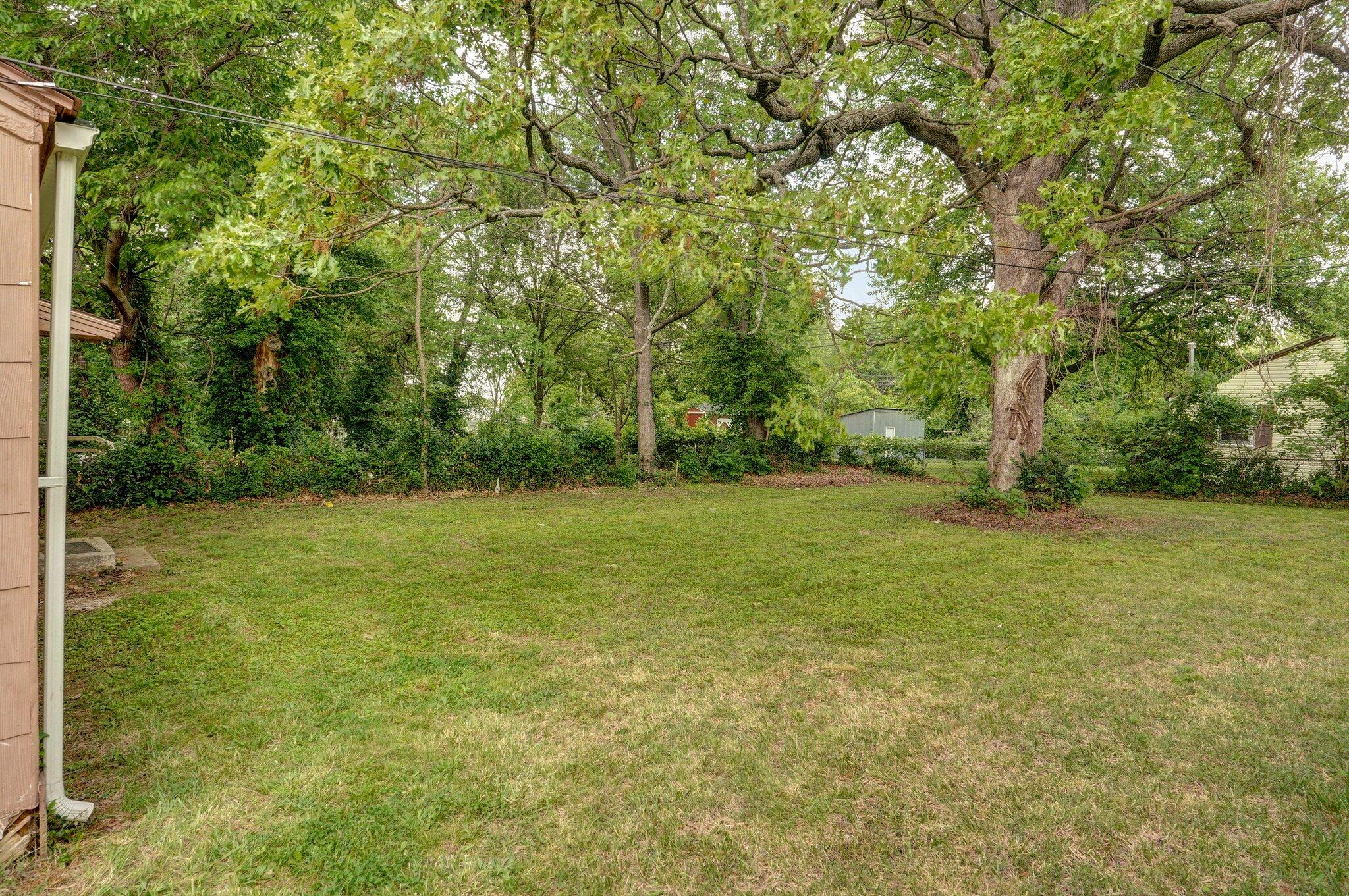 2708 North Fremont Avenue Property Photo 18
