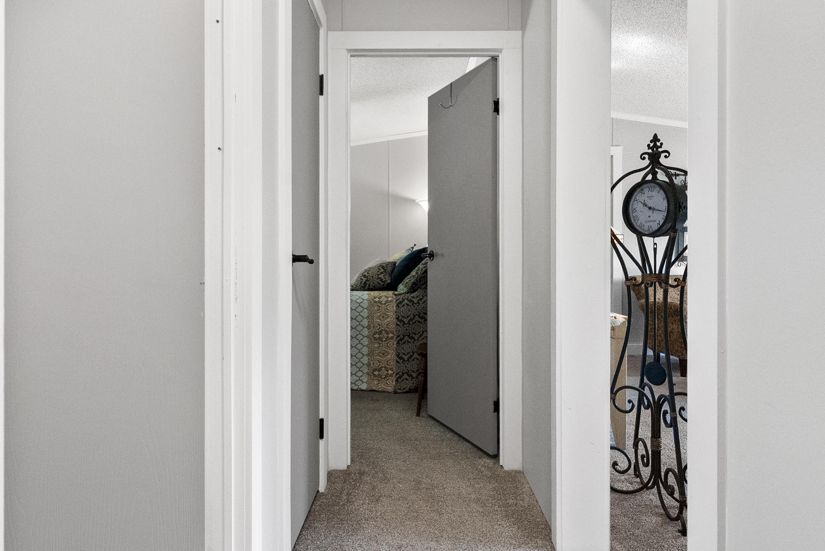 24052 Graybridge East Property Photo 22