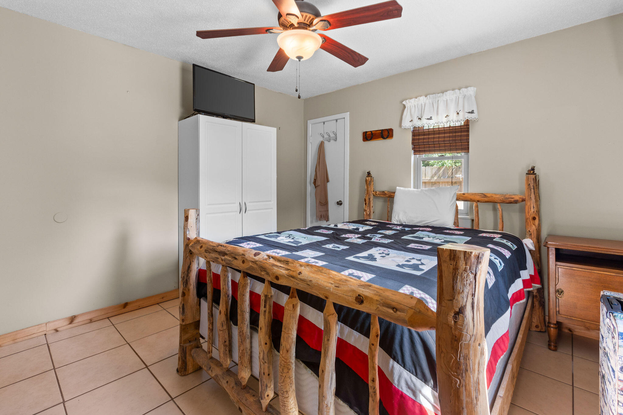 229 Grand Slam Avenue Property Photo 5
