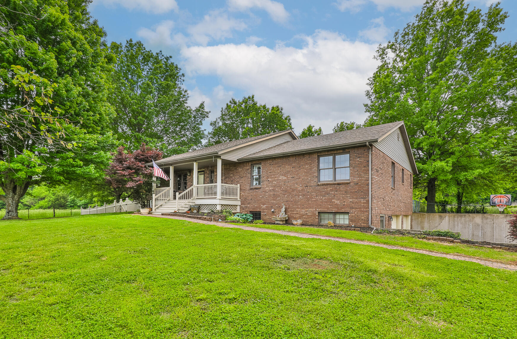 5546 Highway 123 Property Photo 1