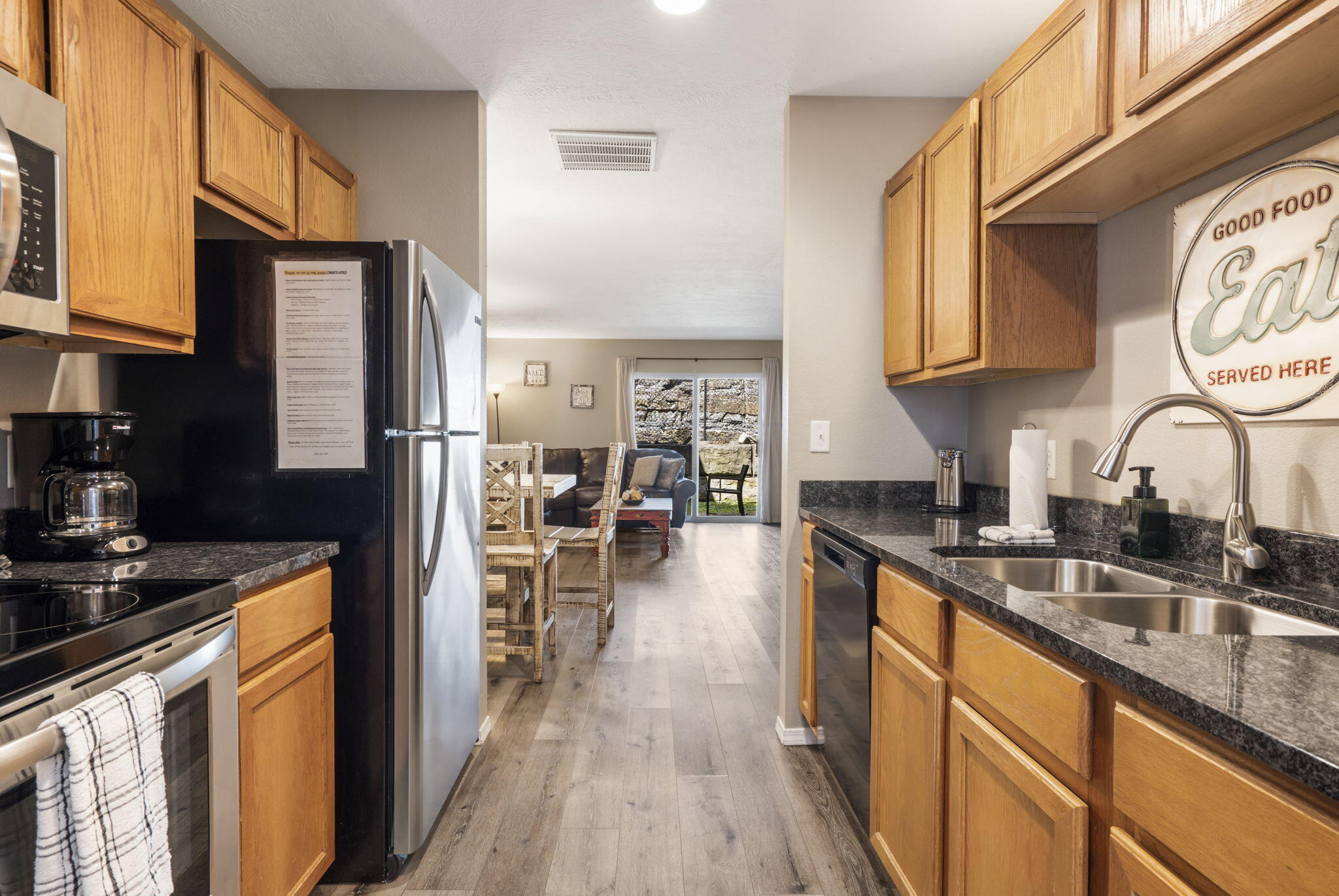 2910 &3112 Vineyards Parkway / Terrace Property Photo 6