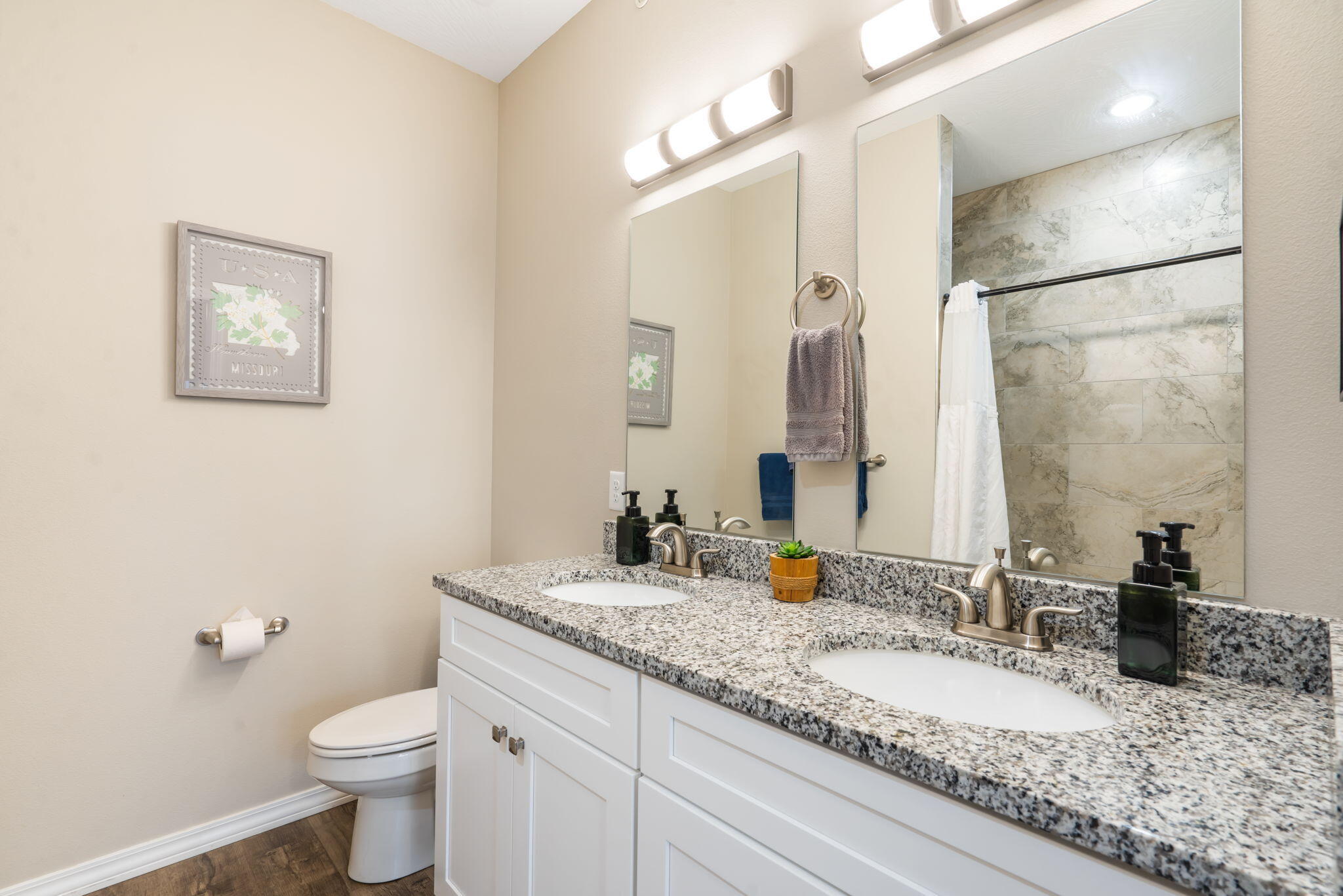 2910 &3112 Vineyards Parkway / Terrace Property Photo 67