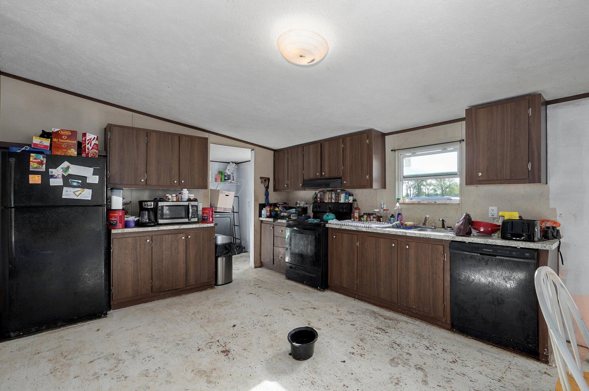 1579 East 496th Road Property Photo 5