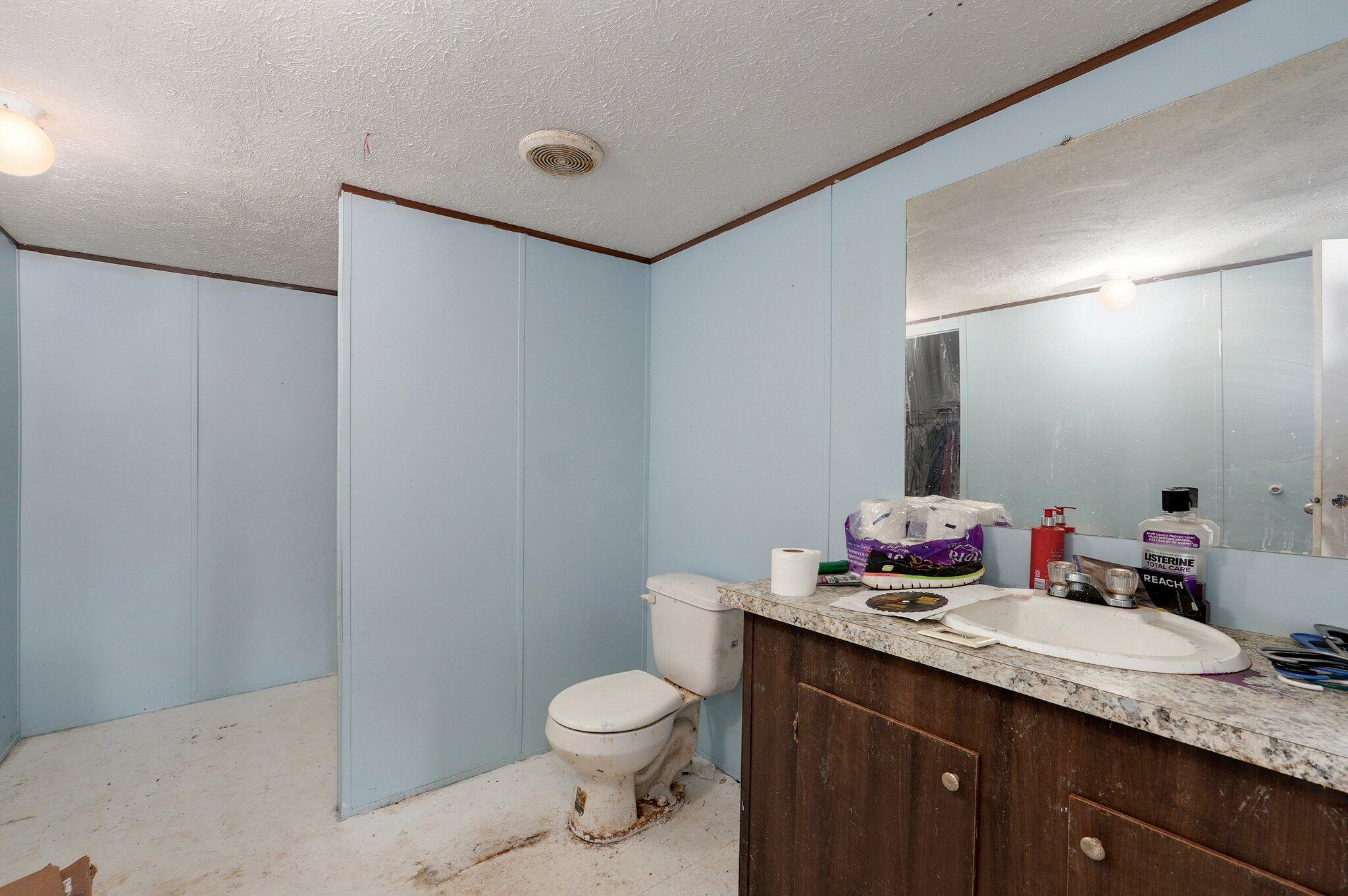 1579 East 496th Road Property Photo 10