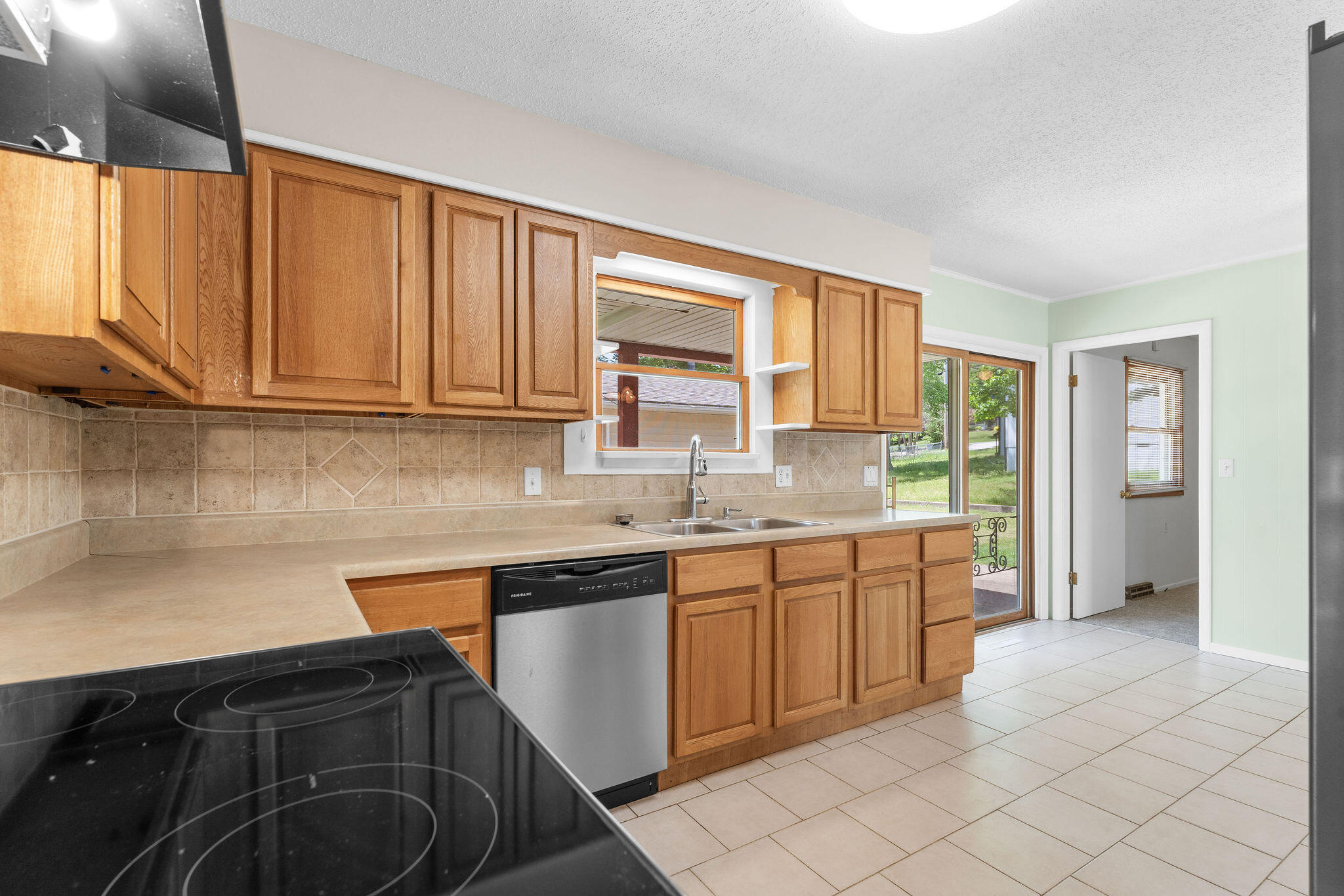 76 Lakeshore Drive Property Photo 17